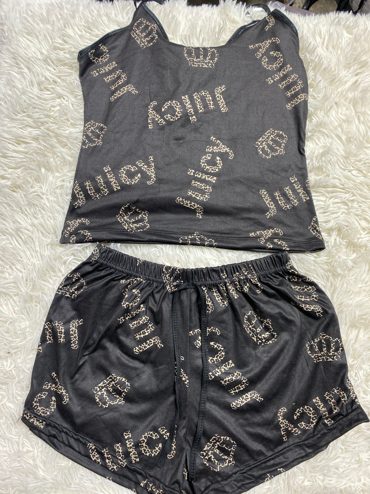 Juicy Leopard Letters Brush Women's Pajama Set