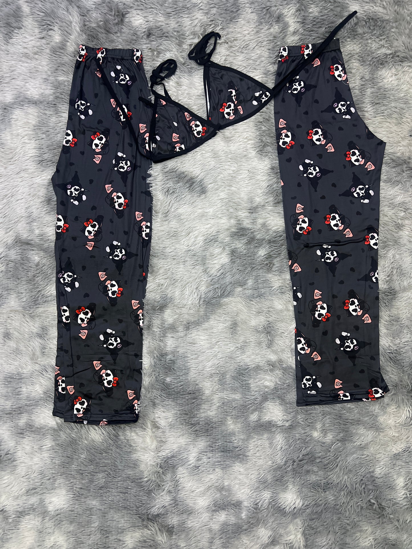 Kitty And Kuromi heart eyes dressed in screem gray background Halloween Plush pajama duo