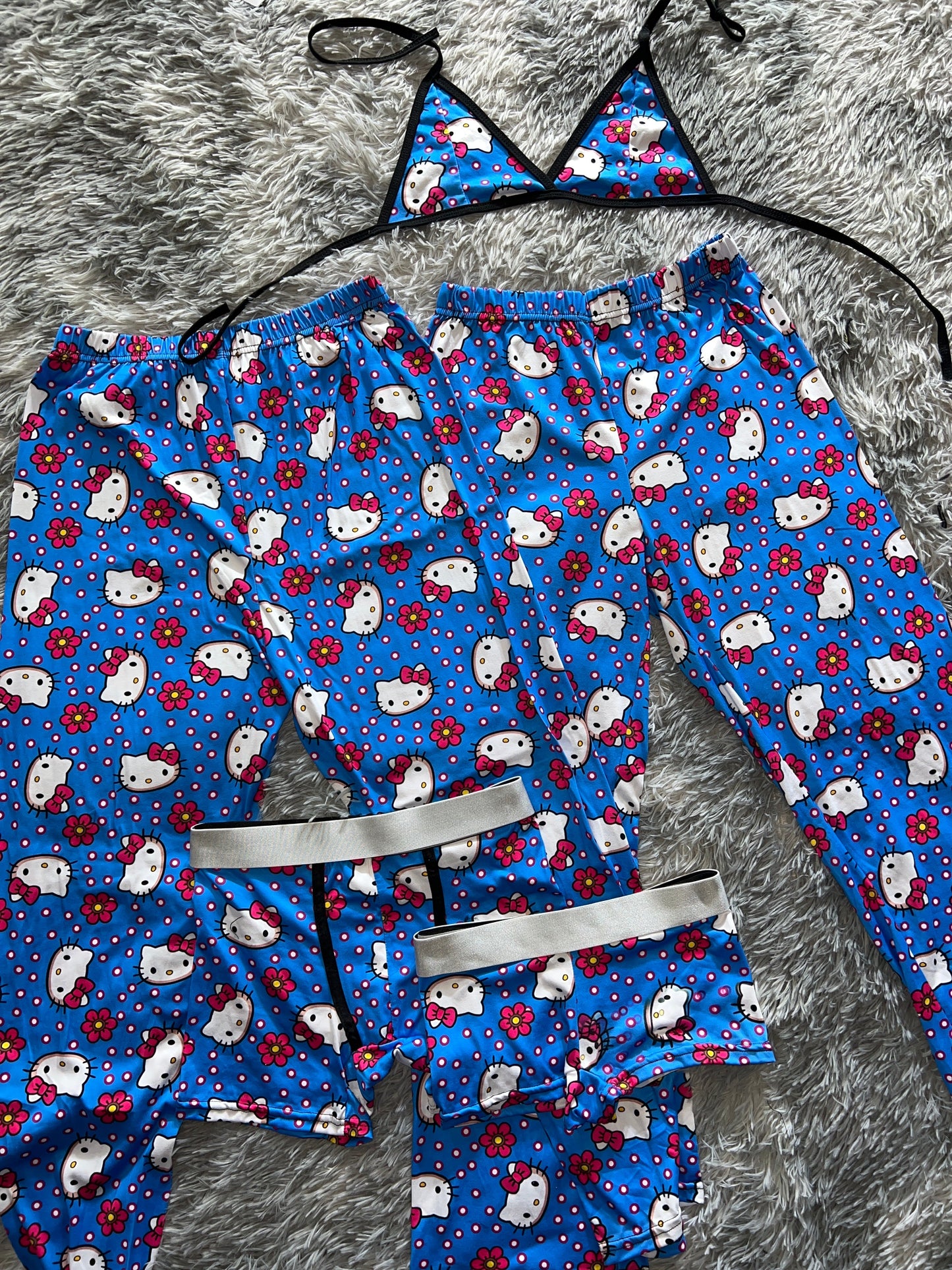Hello Kitty blue Big Face Print black 5 piece pajama set ๐