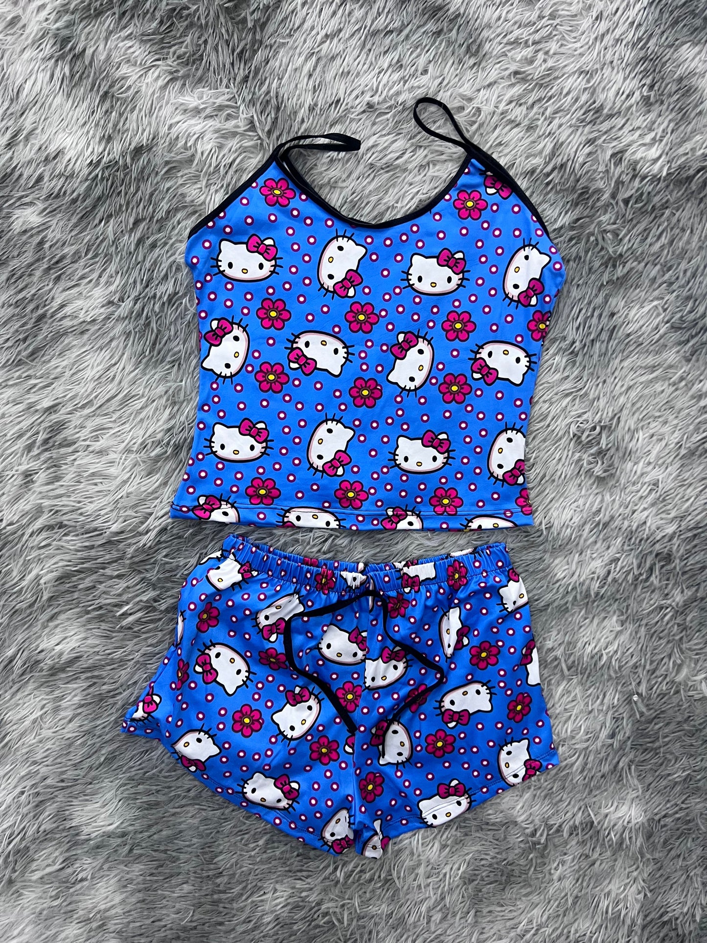 Hello Kitty Little Dots And Flowers Blue Blusa With Short One Size Of Brush Matching Top & Short - Fundies