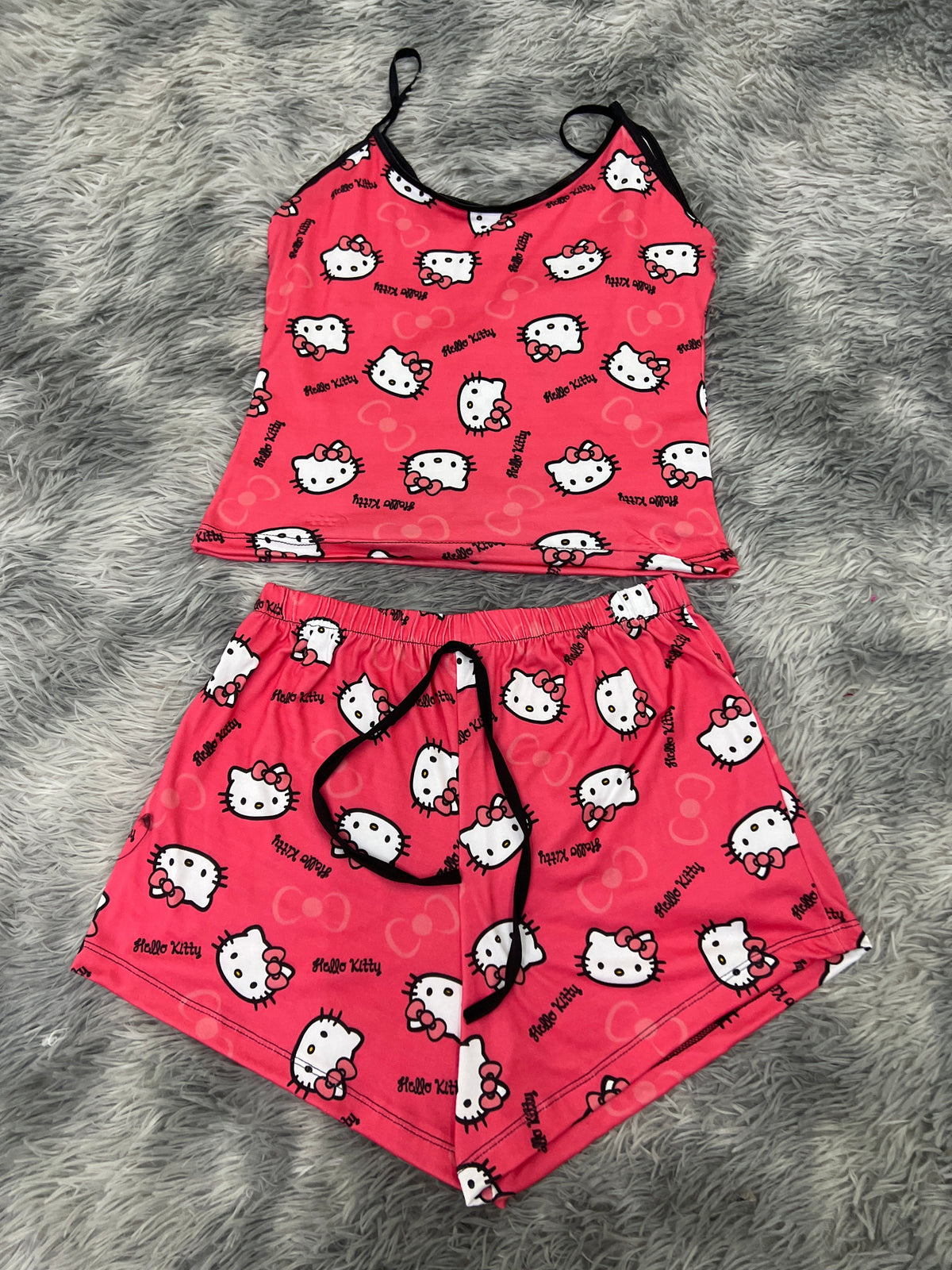 Hello Kitty Women's Pajama Set