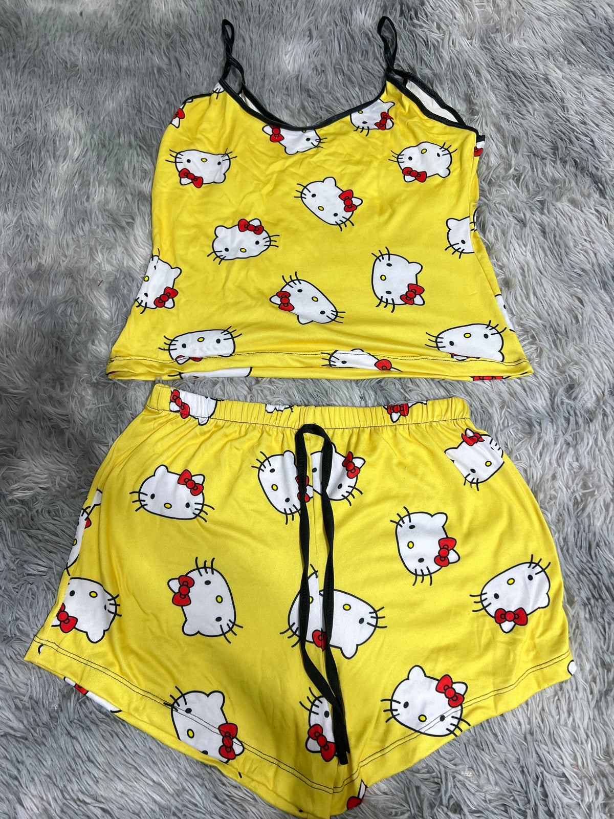 Hello Kitty Yellow Women's Pajama Set