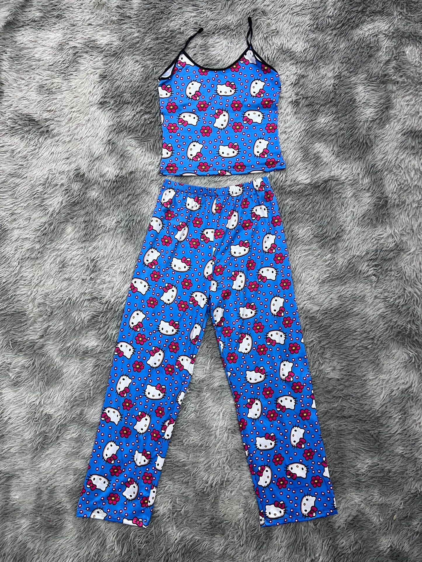Hello Kitty Little Dots And Flowers Background Blue Women's Pajama Set - Fundies