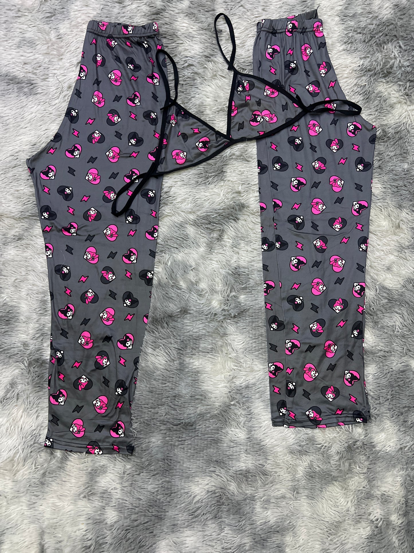 Kitty And Kuromi heart gray background Plush pajama duo