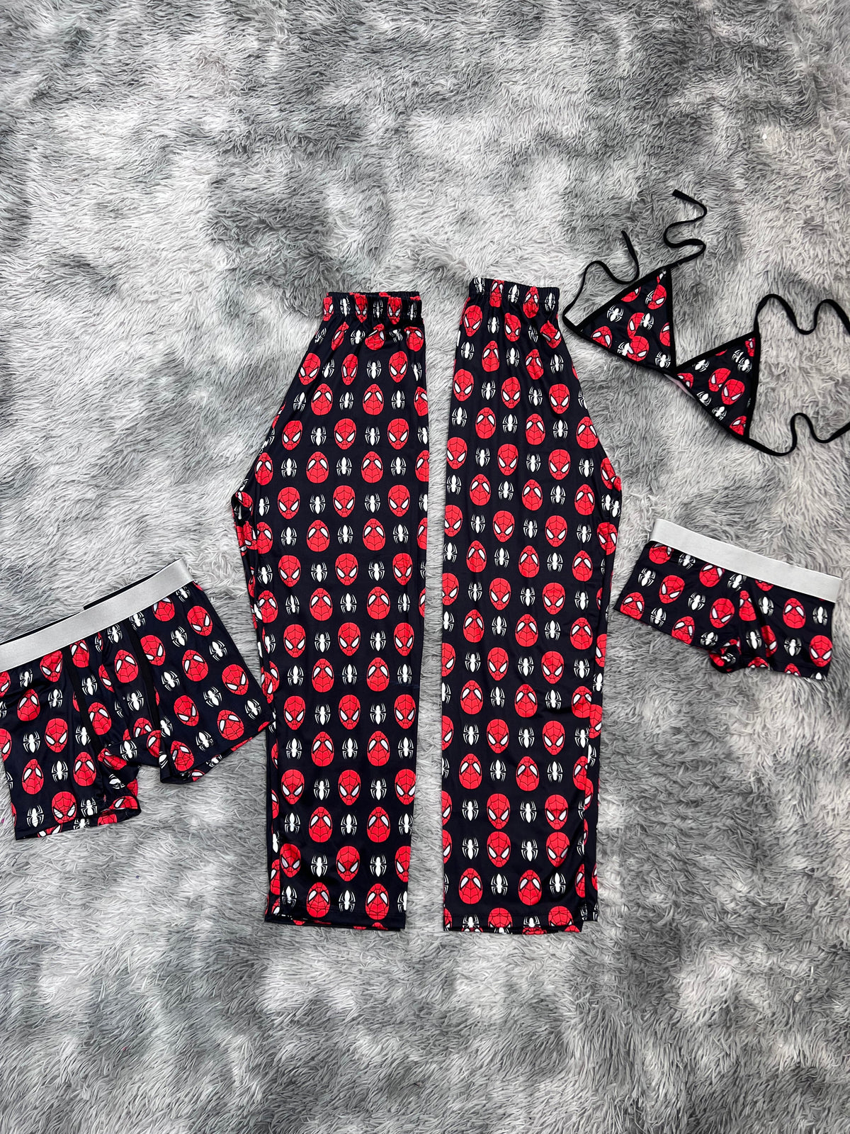 Spidey Spiders White Black Background 5 Piece PJ Set