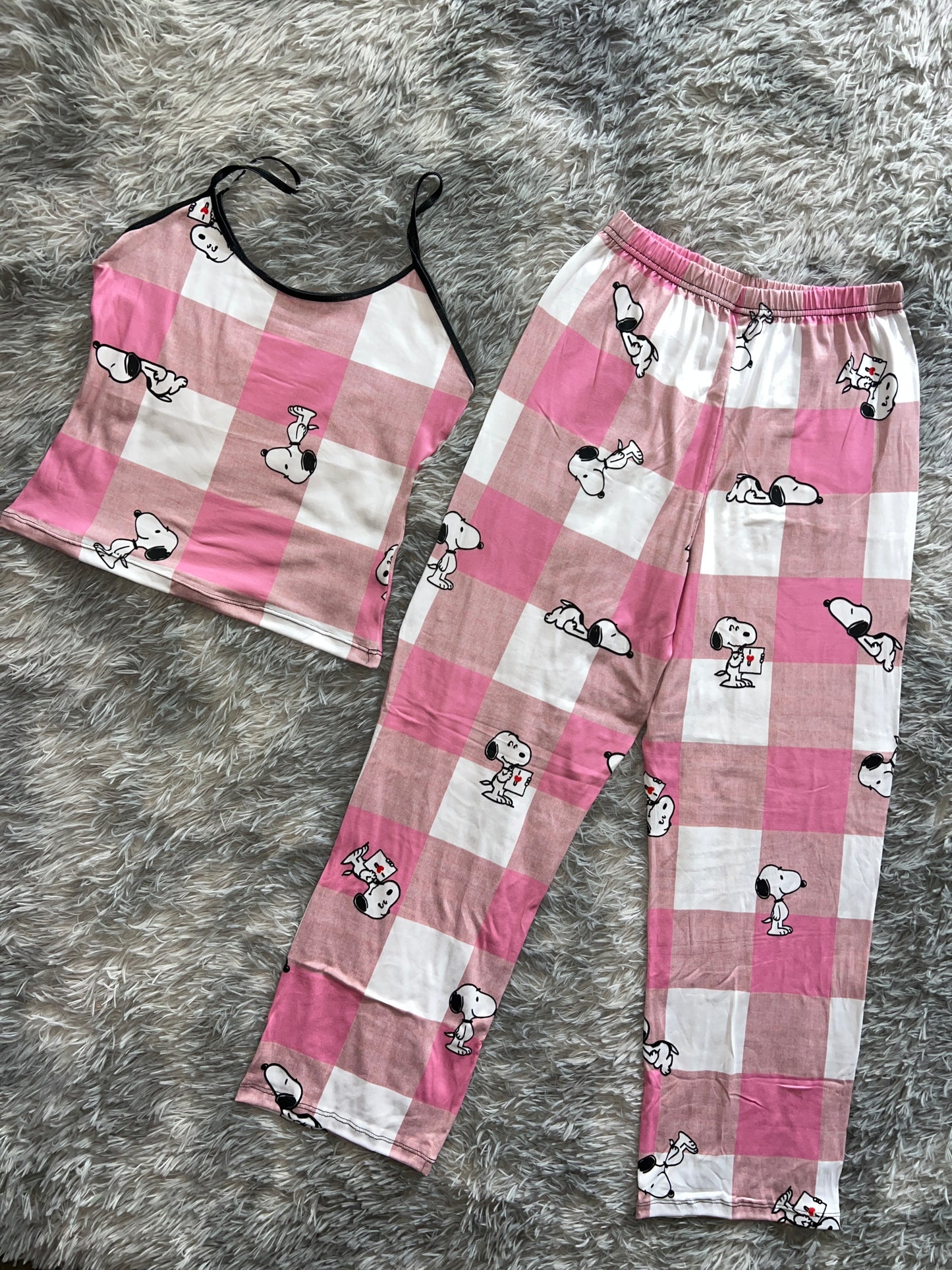 Snoopy pink and white checks pattern blouse and trousers