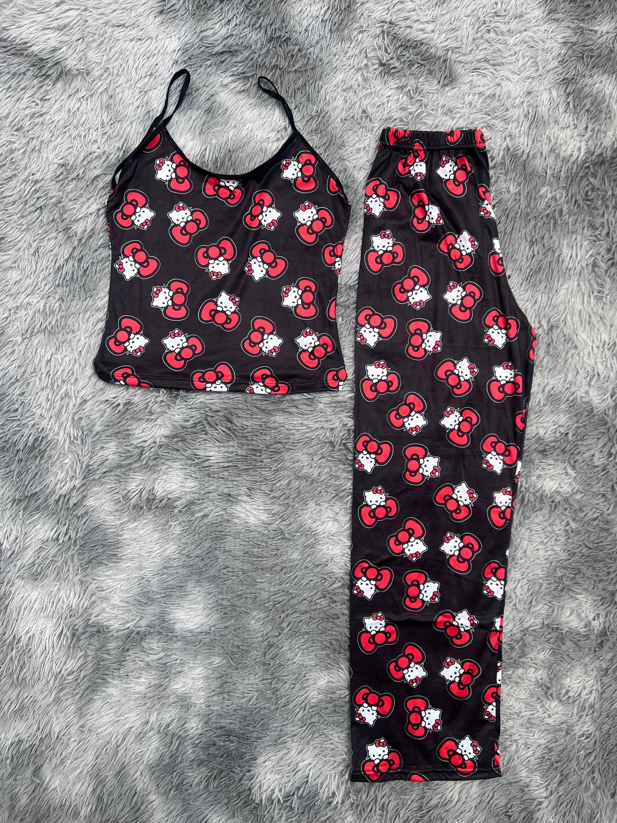 Hello Kitty Bow Background Black Women's Pajama Set