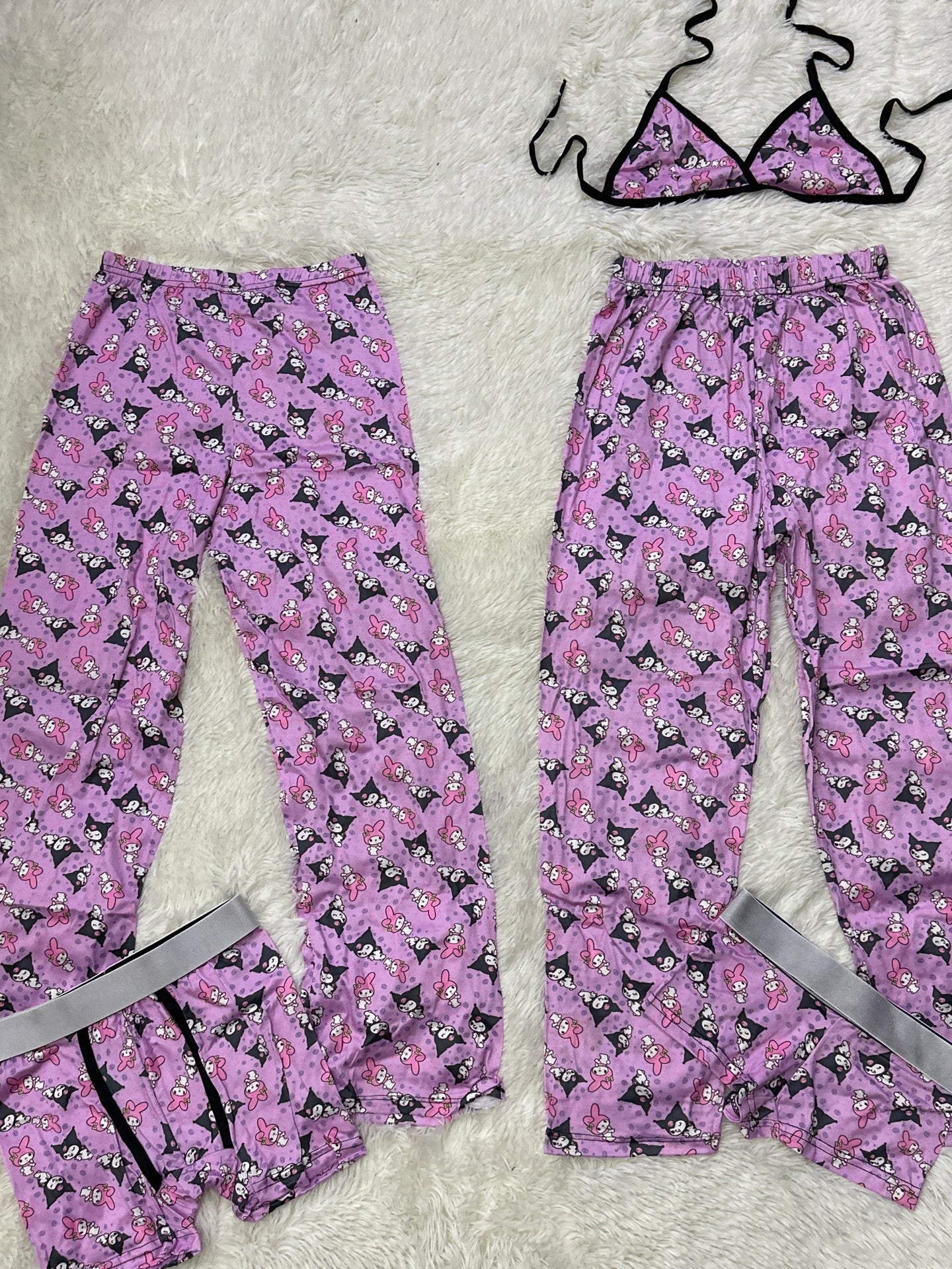 Kuromi And My Melody Background Of Skulls 5 Piece PJ - Fundies