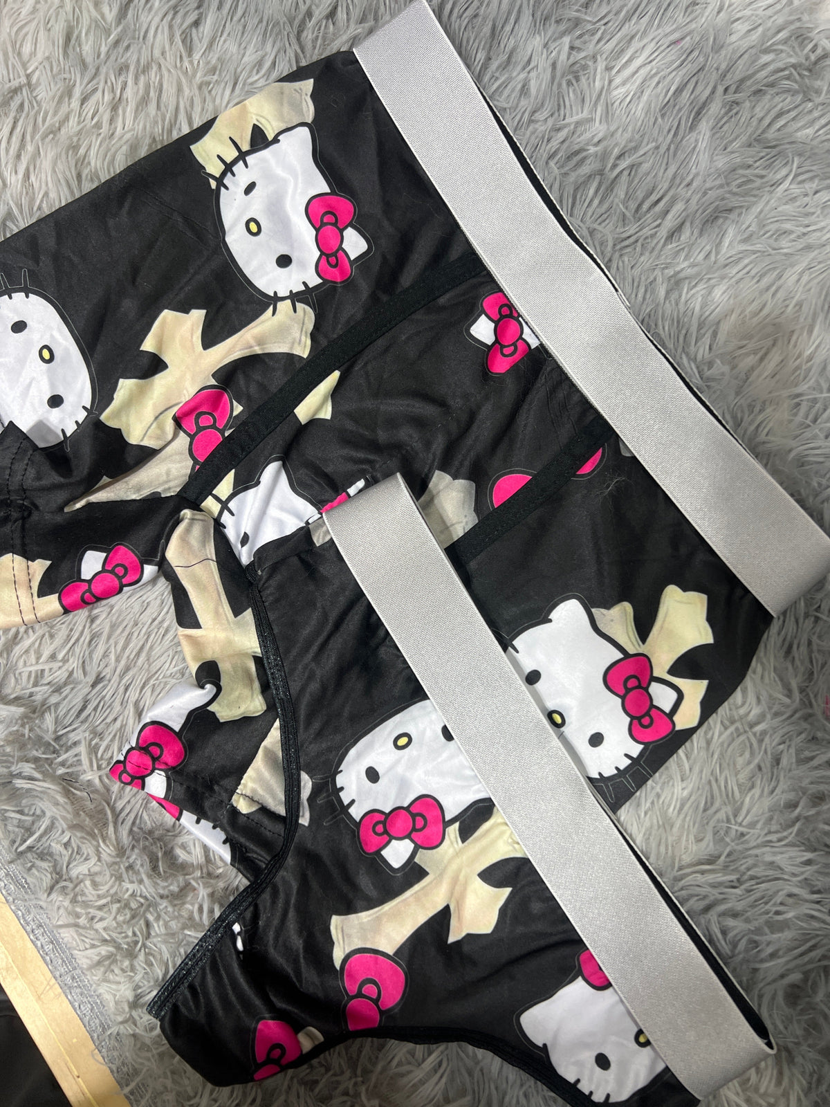 Hello Kitty X Crosses Duo With Thong