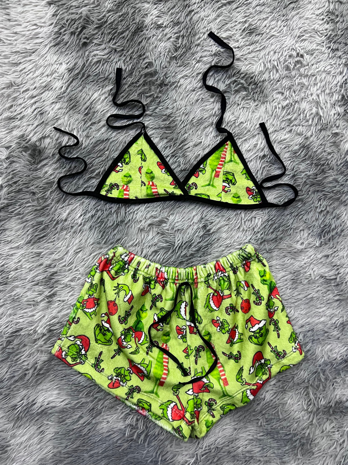 Grinch Navidad Green Matching Top & Short