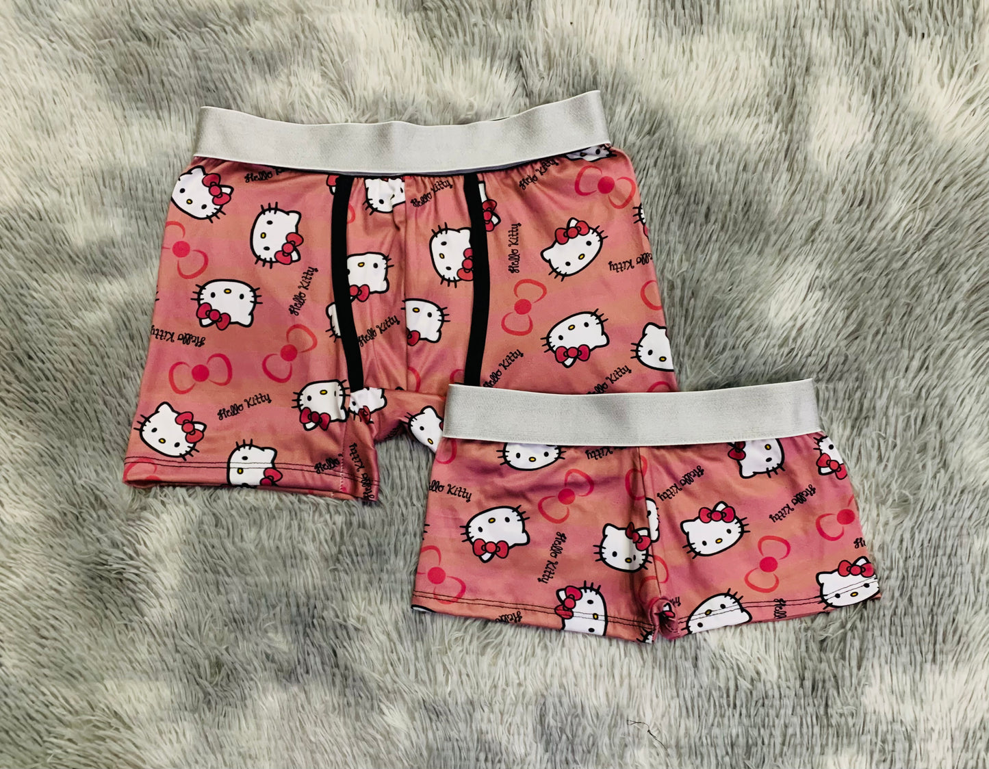 Hello kitty Gold Rose background 5 pcs pajama duo