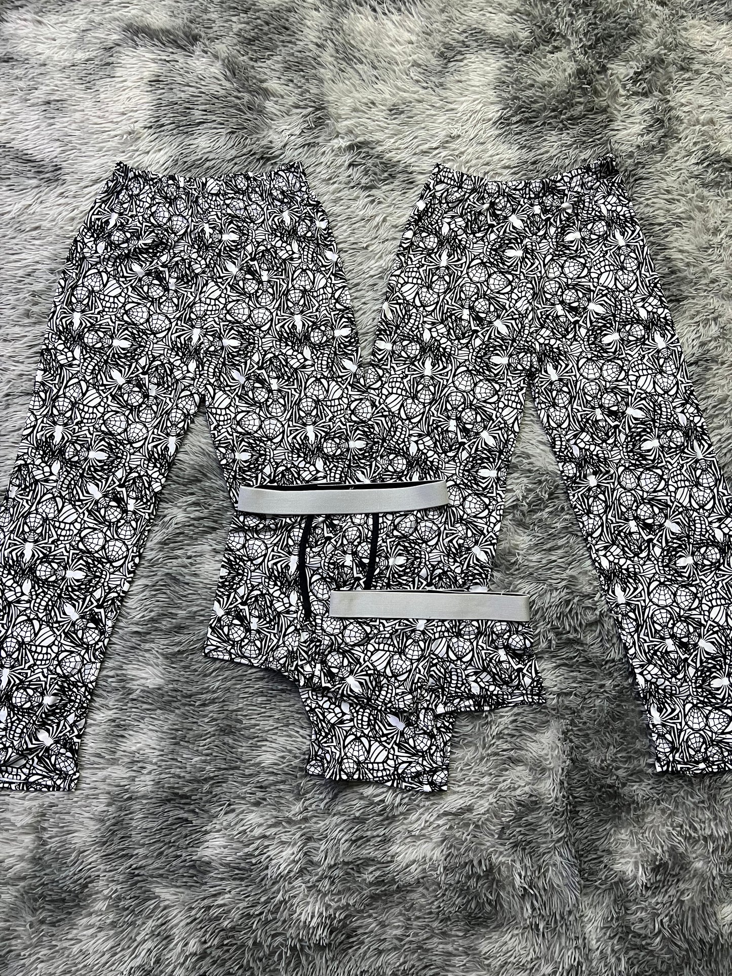 Spiderman Black White Print 5 piece pajama set ๐ท