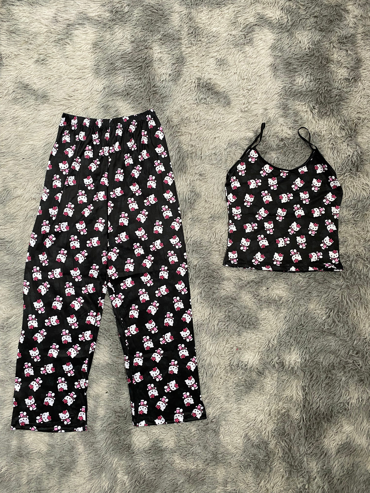 Hello Kitty Background Black Women's Pajama Set