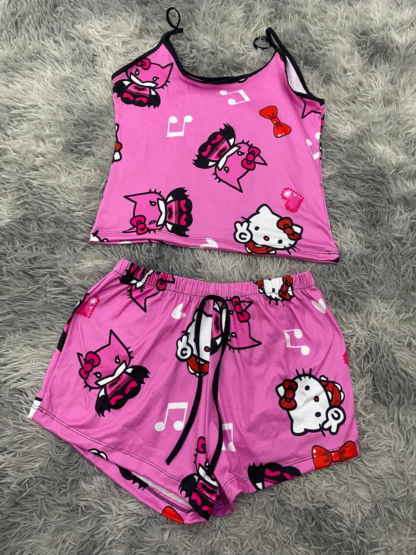 Hello Kitty y Batman Pink Pajama Top & Shorts Set