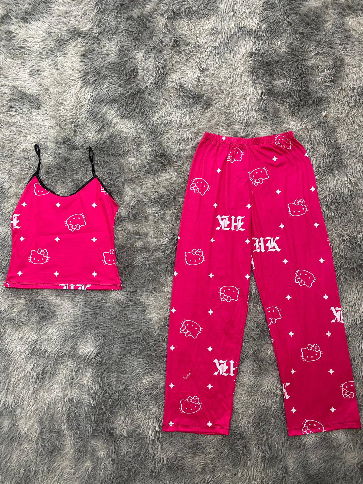 Hello Kitty Letters Gothic Background Pink Women's Pajama Set