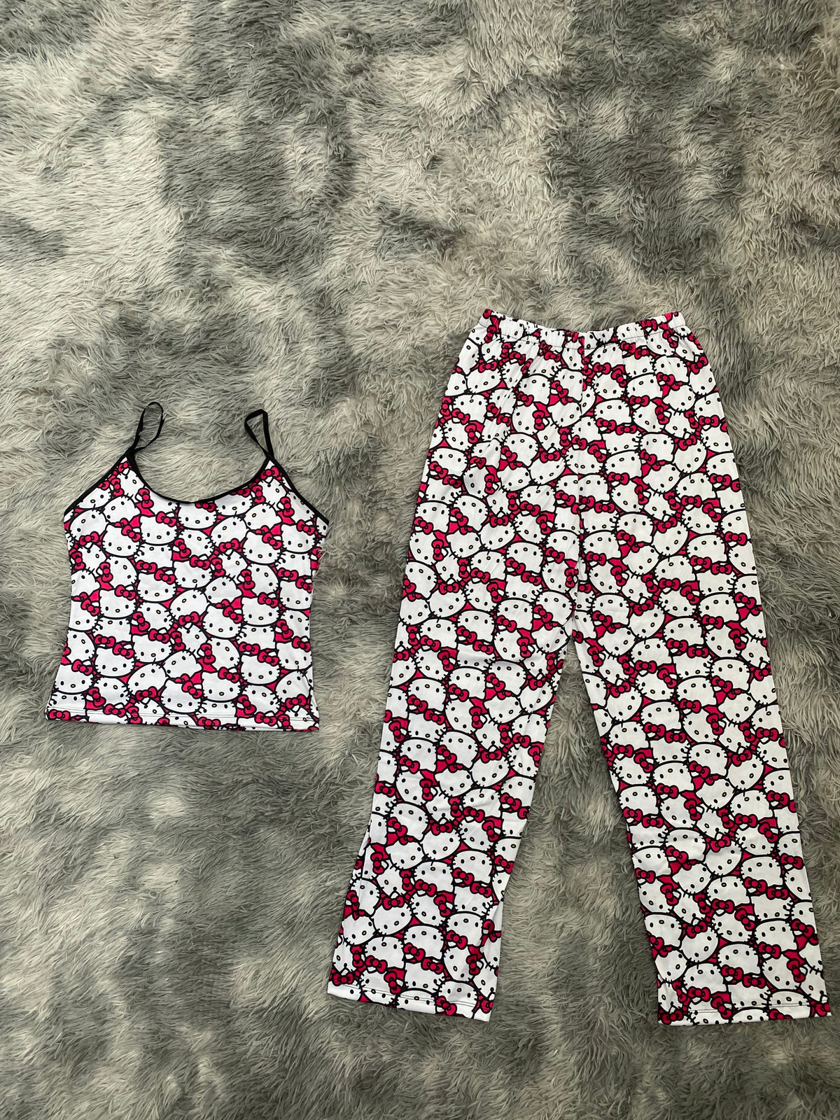 Hello Kitty Classic Women's Pajama Set