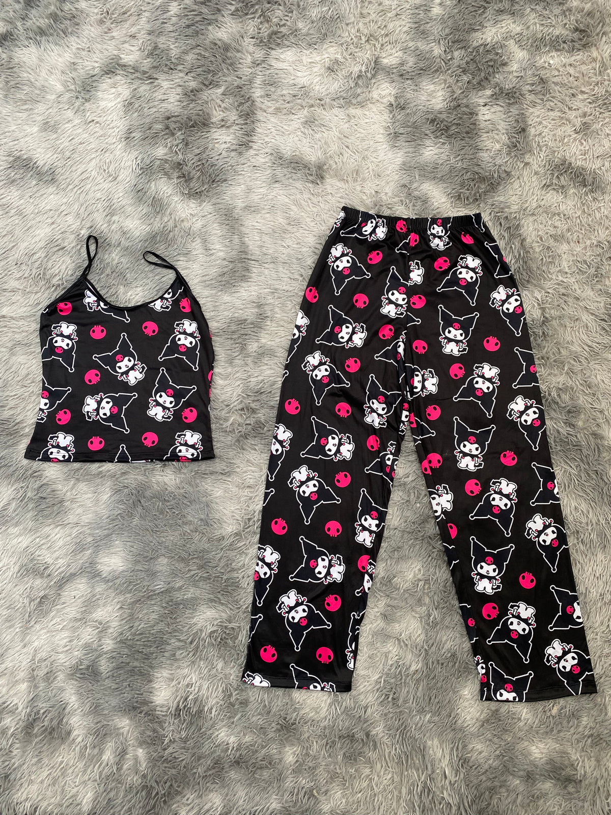 Kuromy Black Background Pajama Top & Pants Set