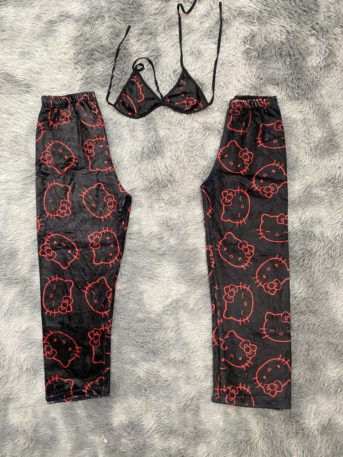 Kitty Outline Red Black Background Matching Plushie PJs
