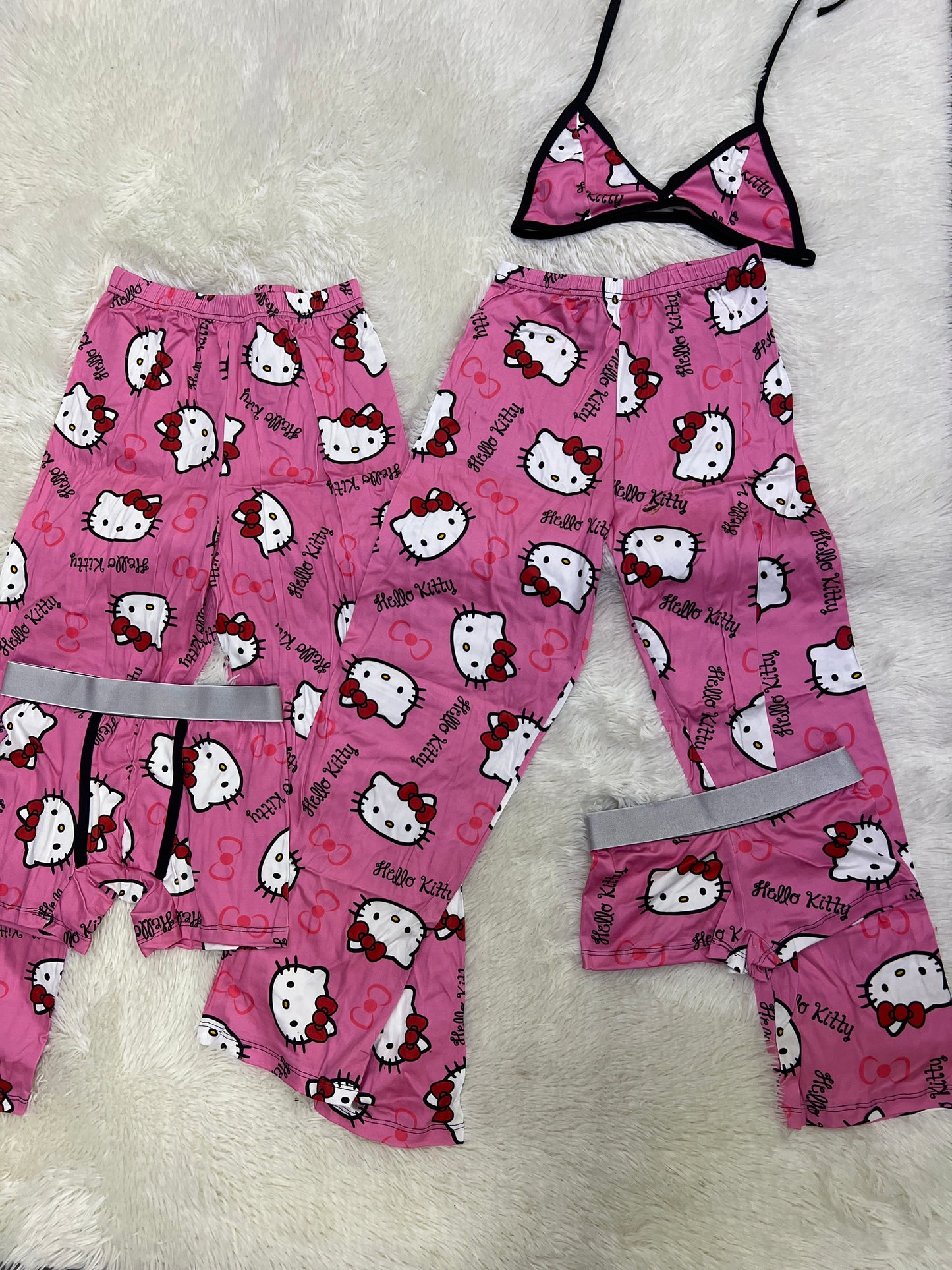 Hello kitty Pink big face 5 pz pajama background