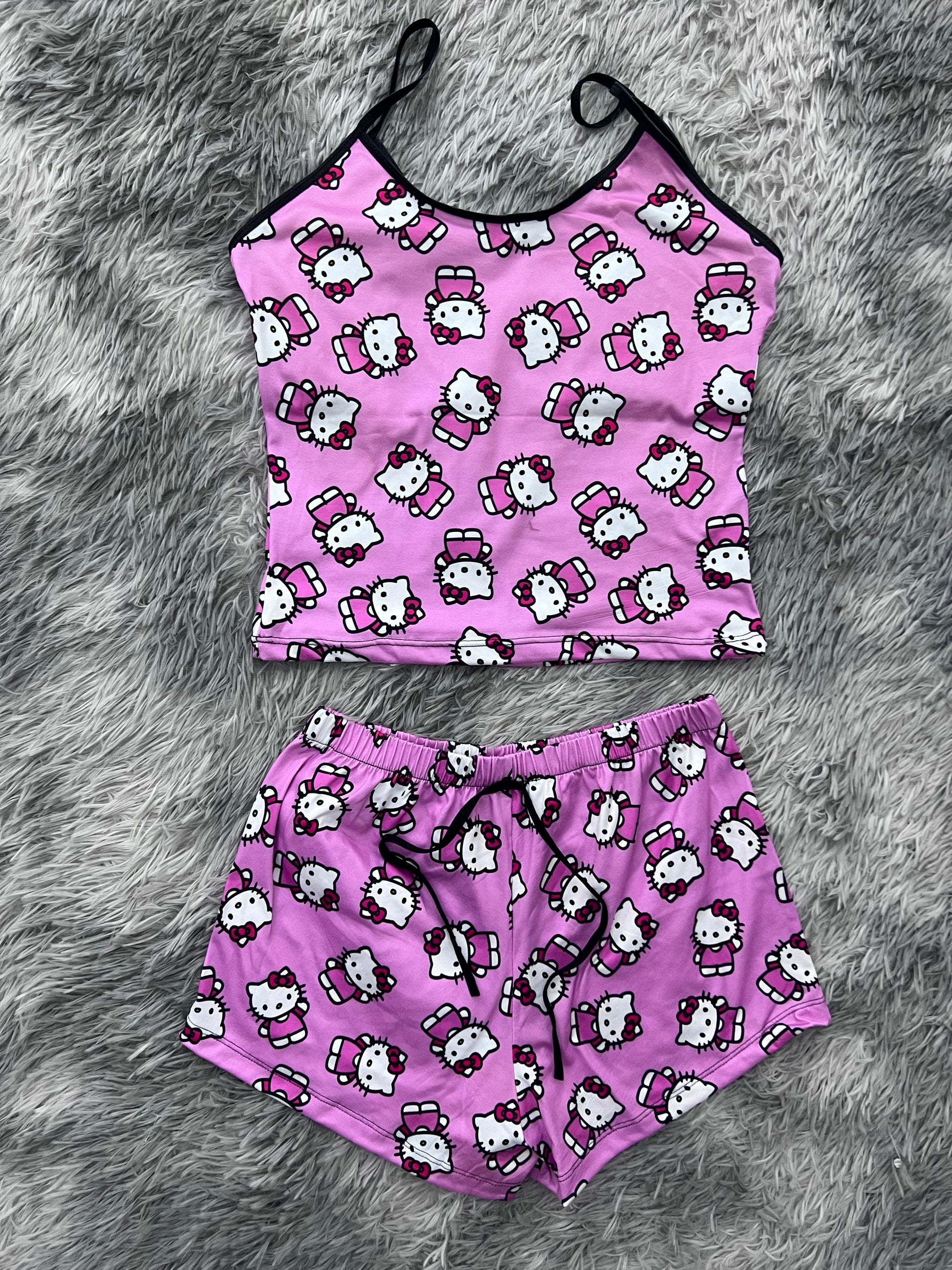Hello Kitty Waving Blusa With Short One Size Of Brush Matching Top & Short - Fundies