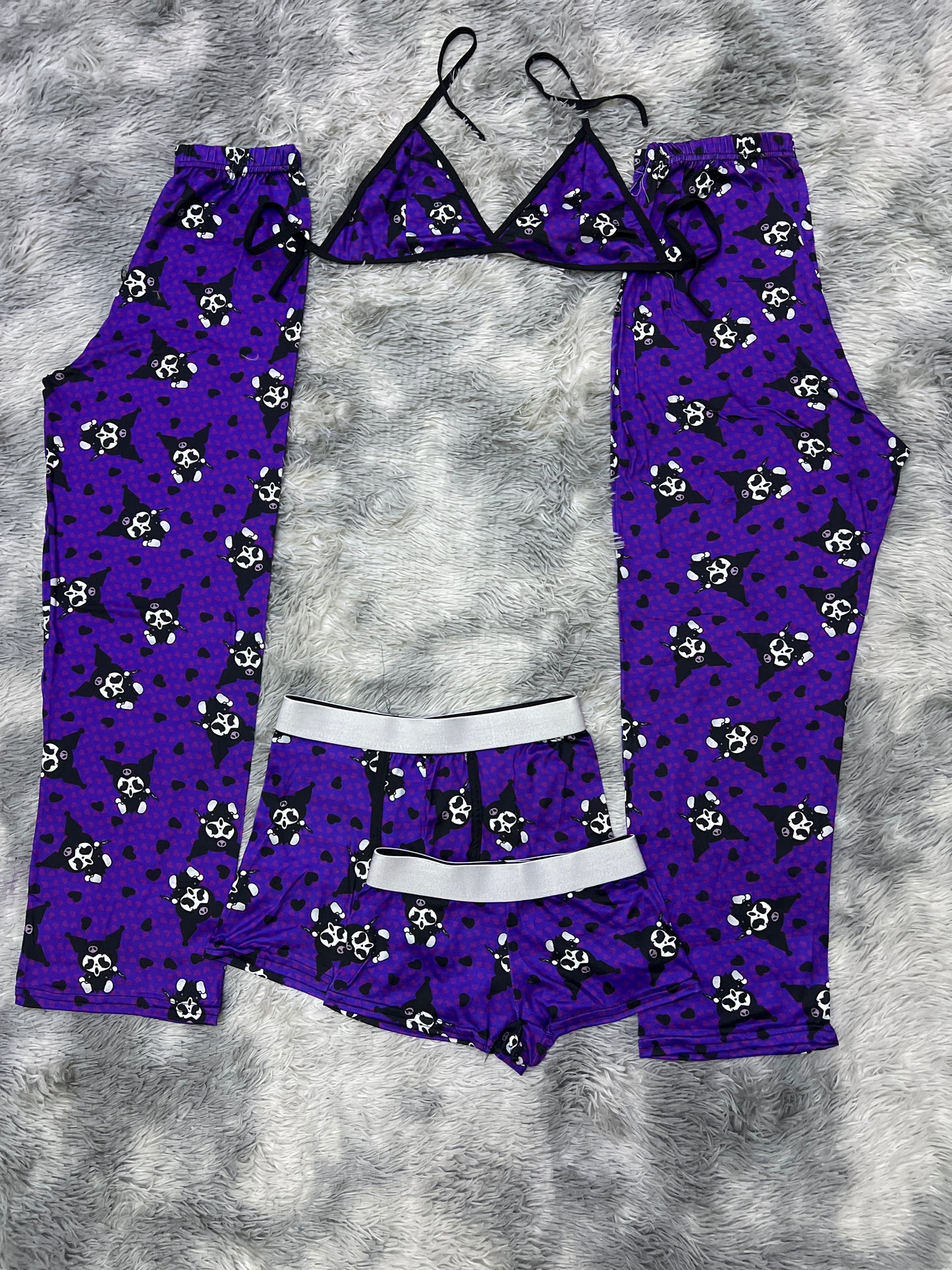 Kuromi screem purple background Halloween 5 pcs pajama duo