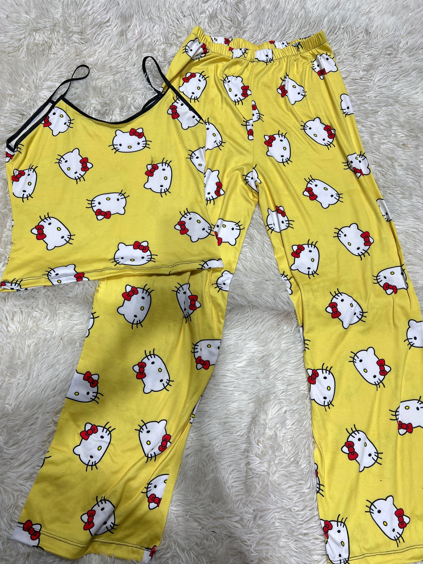 Hello Kitty Yellow Women's Pajama Set - Fundies