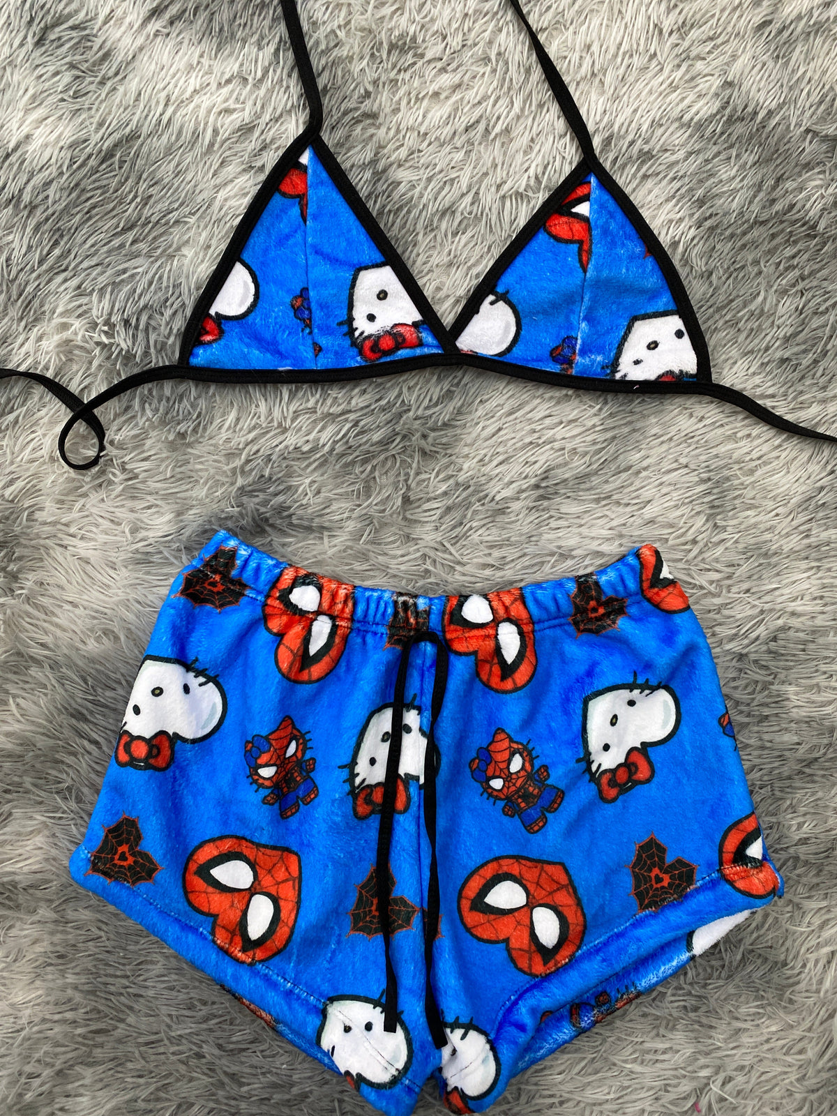 SpiderKitty Hearts Blue Background Top And Short - Plush