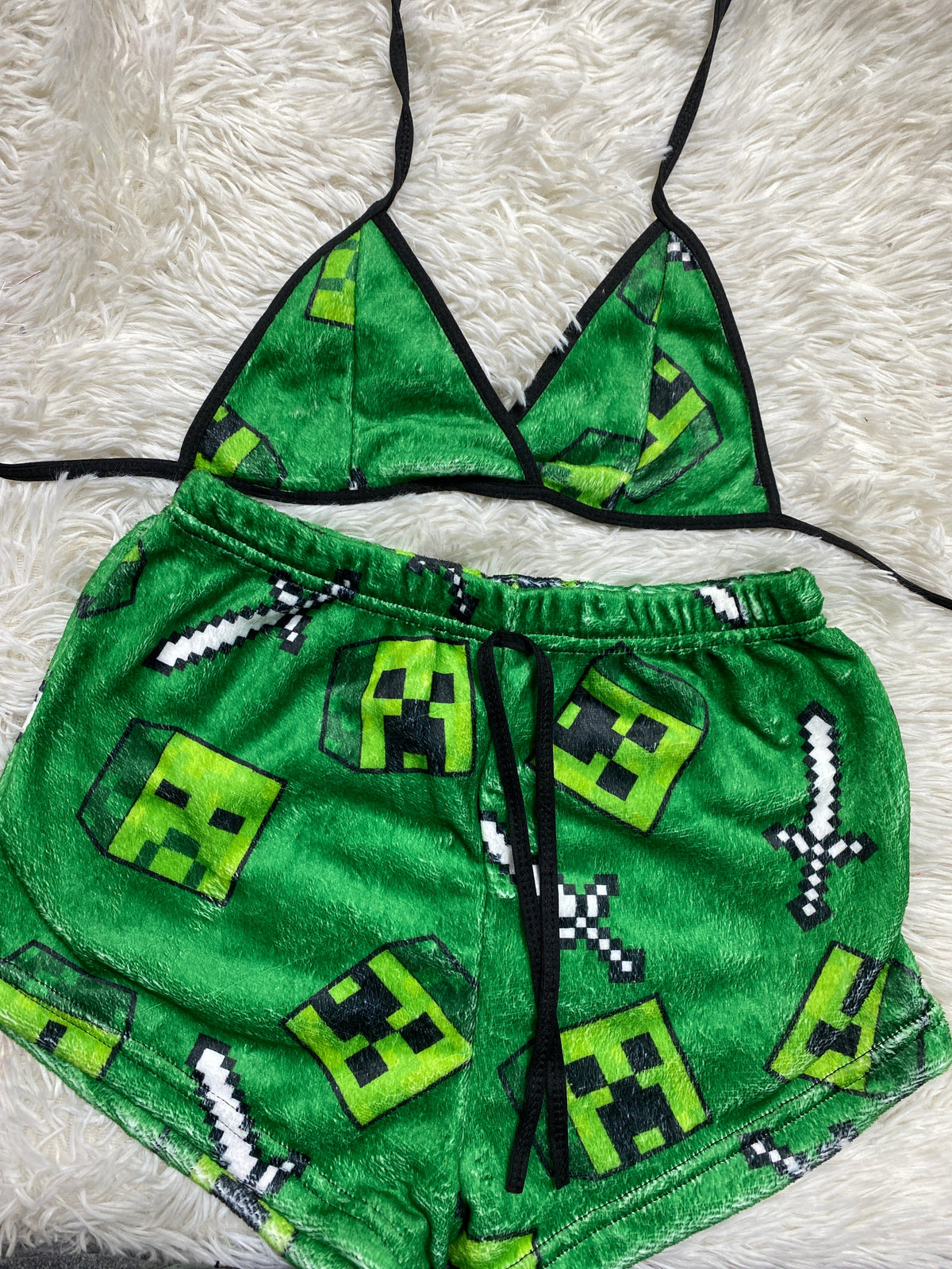Creeper & Sword Green Background Matching Top & Short