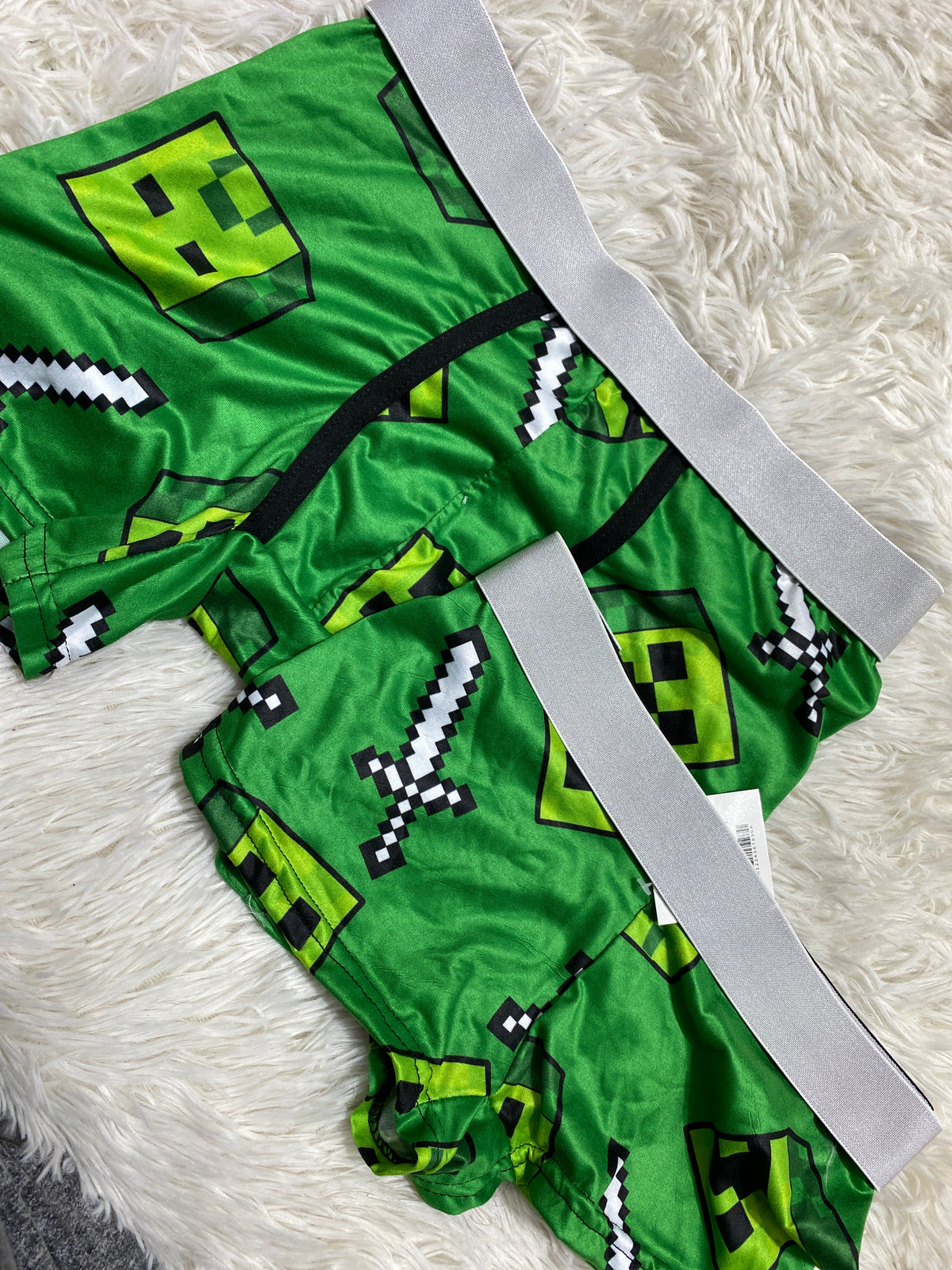 Creeper Swords Green Background Copia Matching Boxers