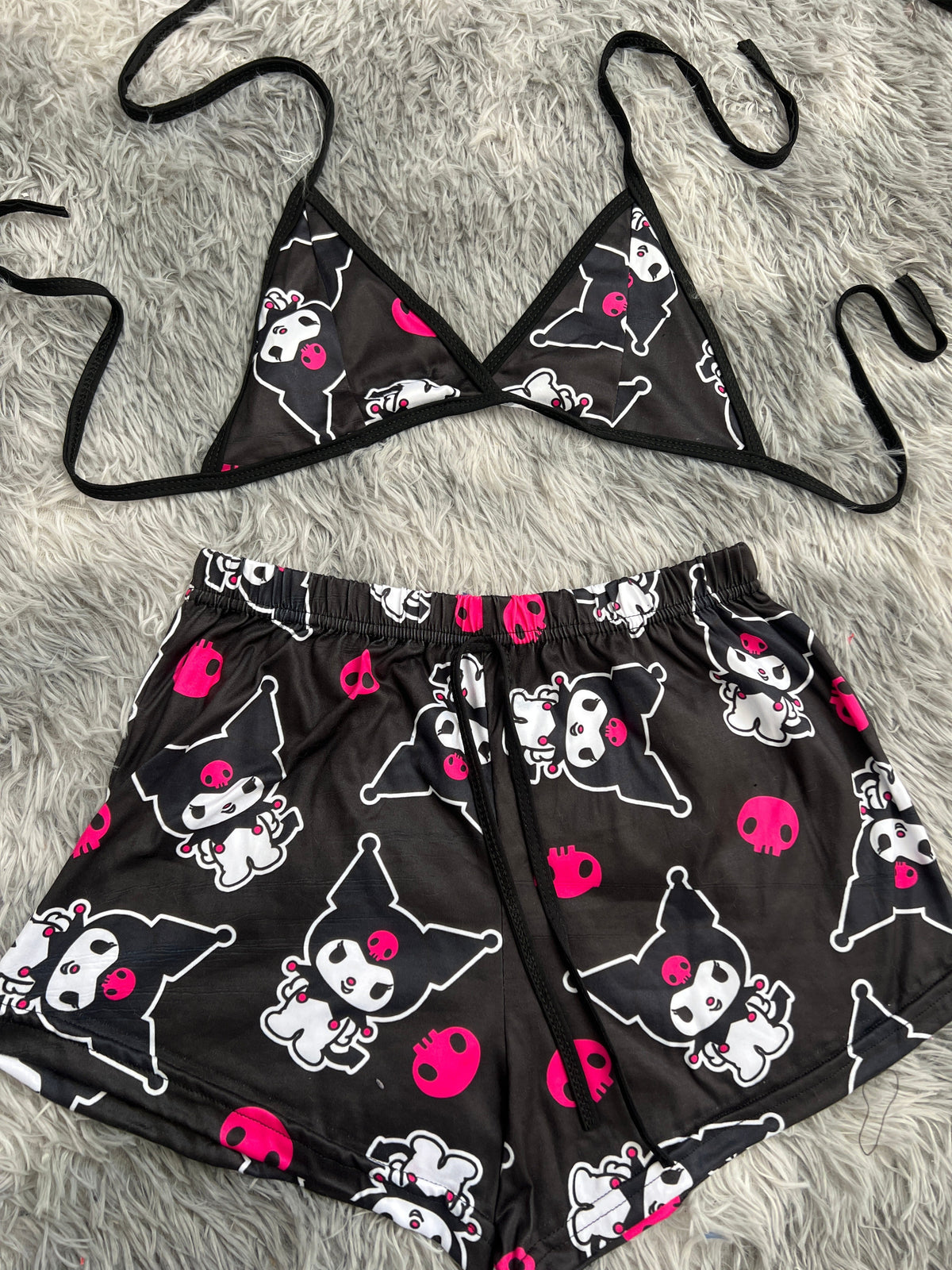 Kuromy Skulls Pink Black Background Top And Short PJs