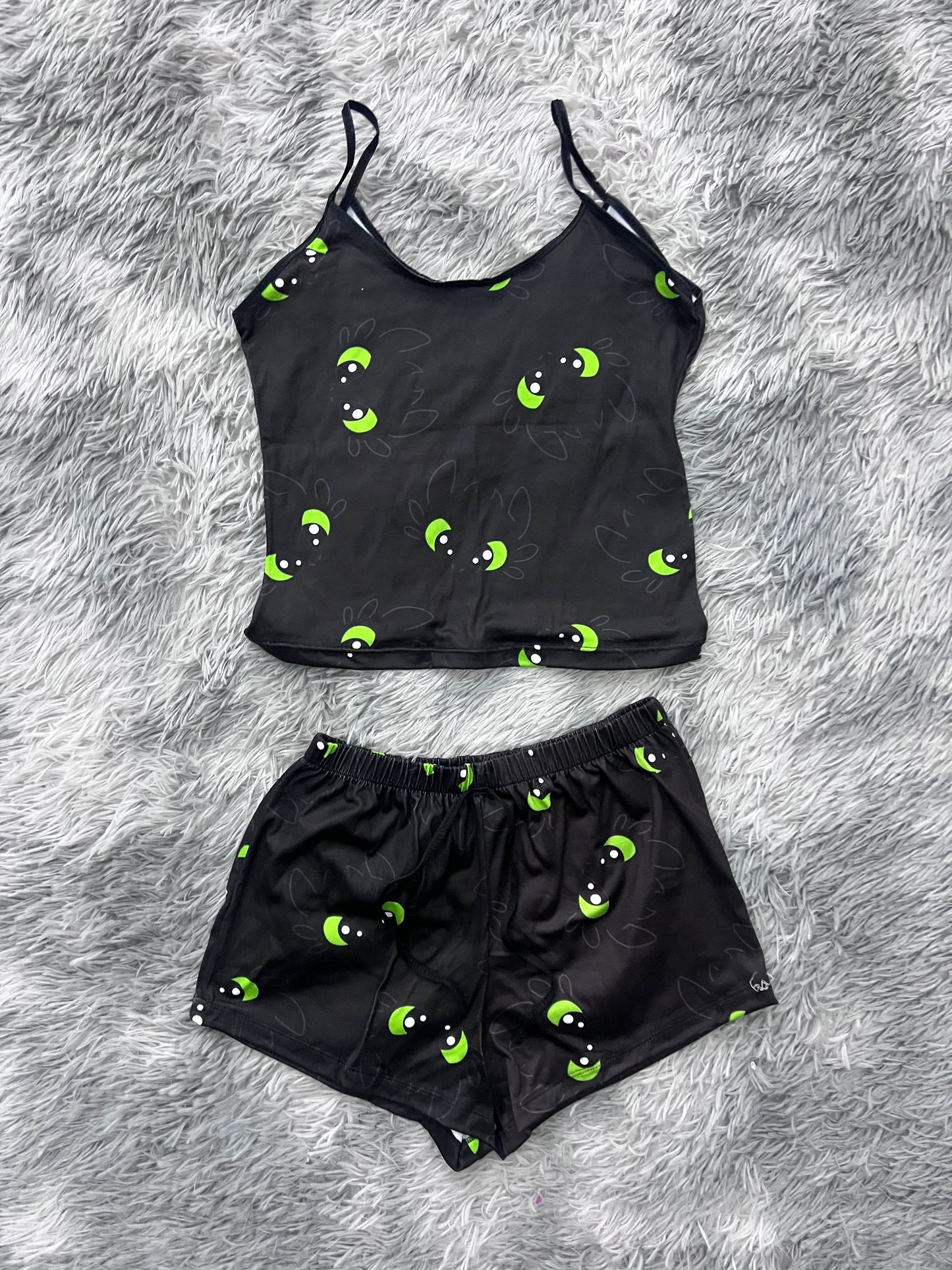 Toothless Blusa With Short One Size Of Brush Matching Top & Short - Fundies