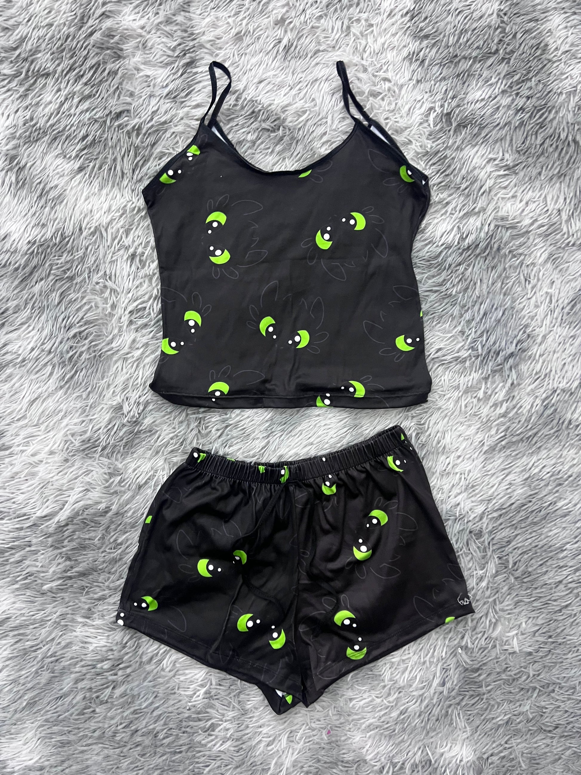 Toothless Blusa With Short One Size Of Brush Matching Top & Short - Fundies