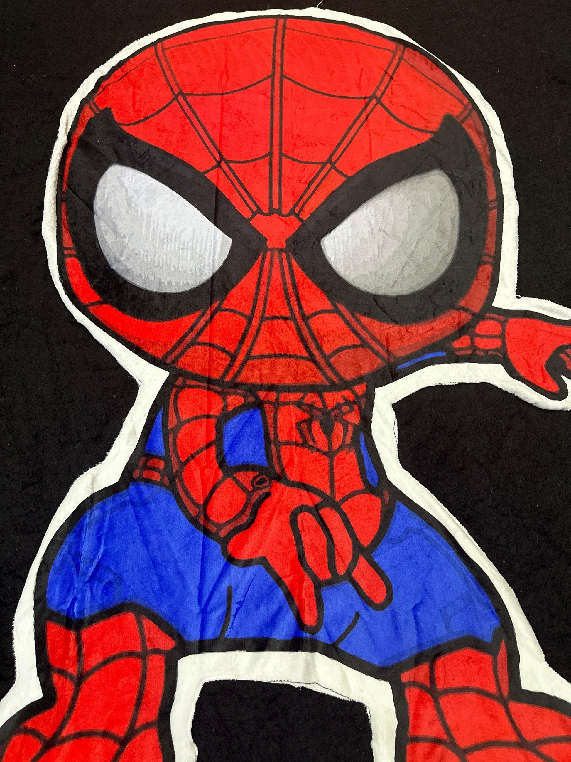 Huge spiderman pose Plush throw - Fundies