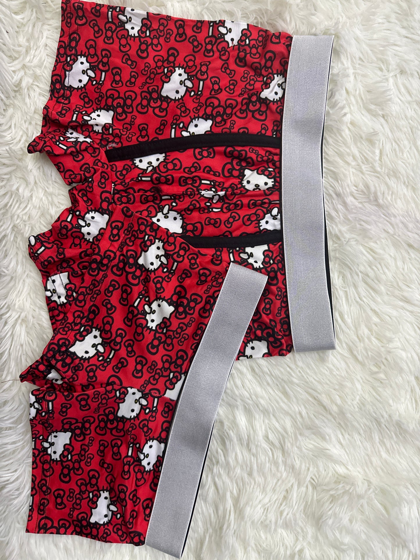 Hello kitty red buns 5 pcs pajama duo