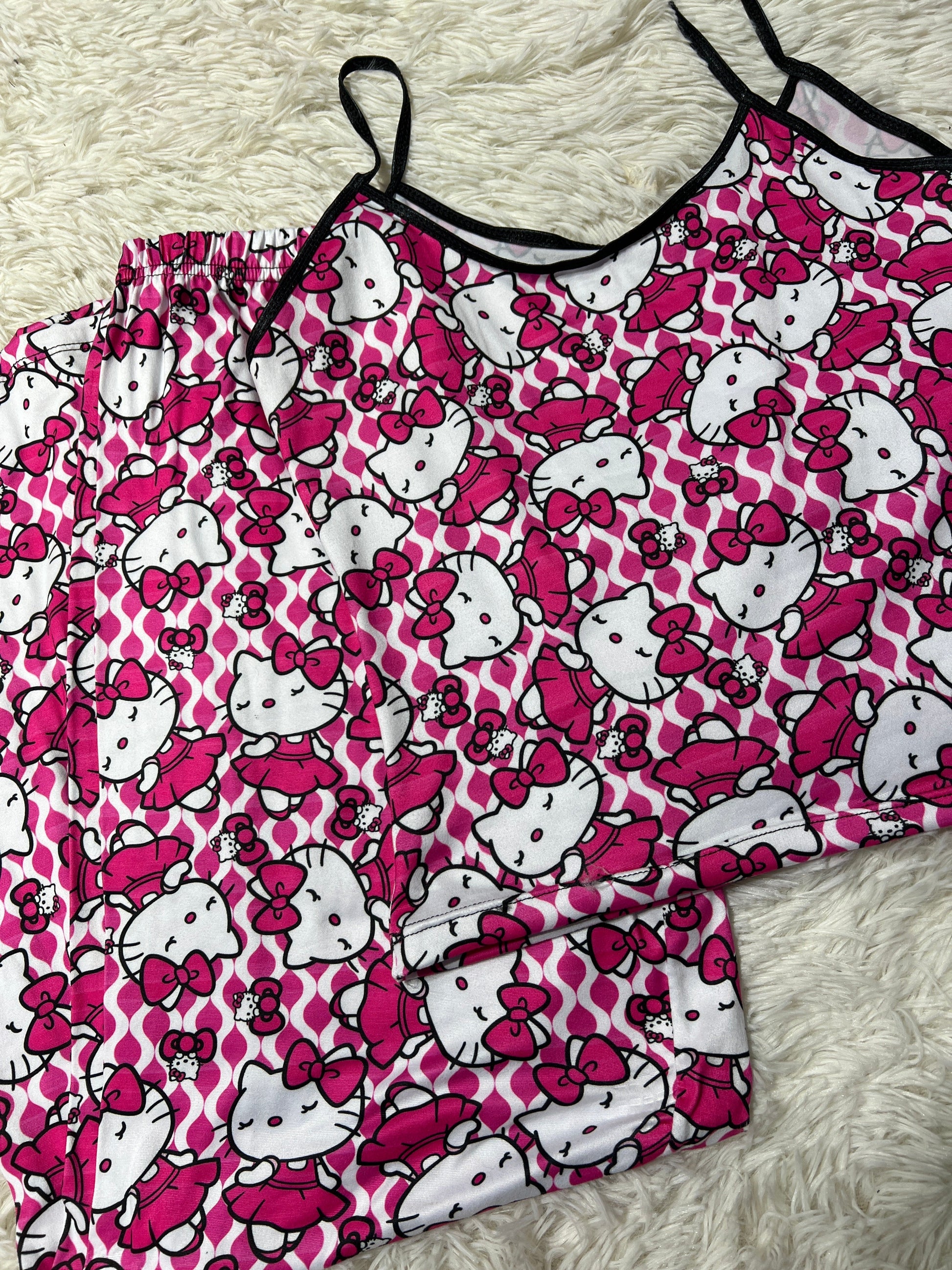 Hello Kitty Pink Women's Pajama Set - Fundies