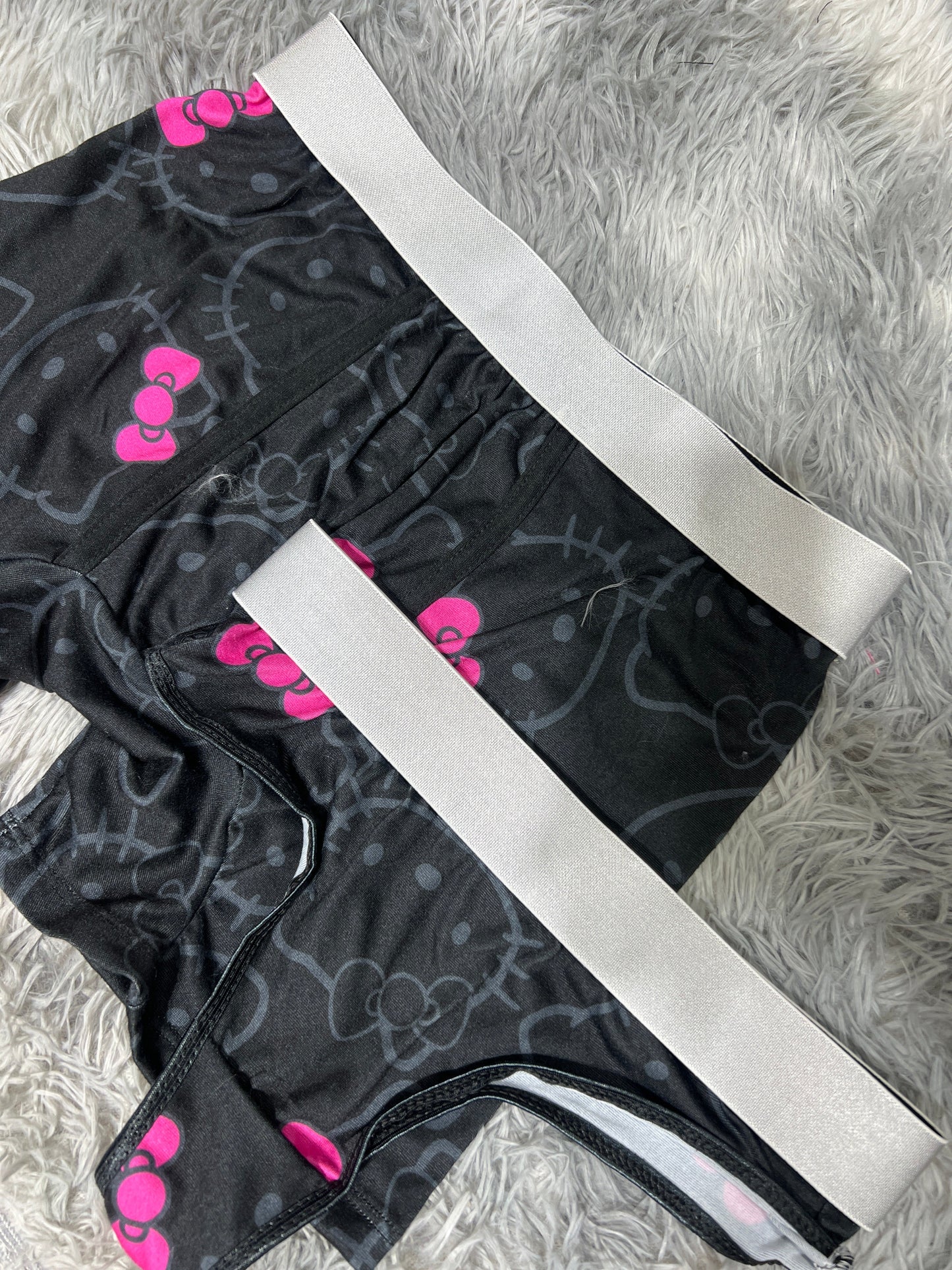 Kitty Gray Background Black Duo - Fundies