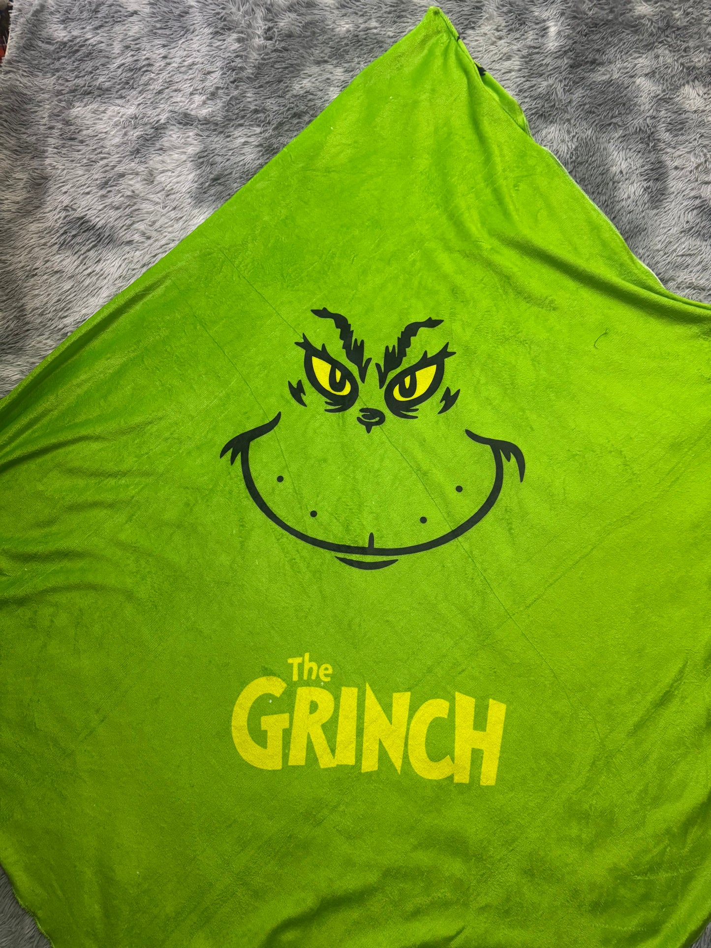 Grinch hooded blanket