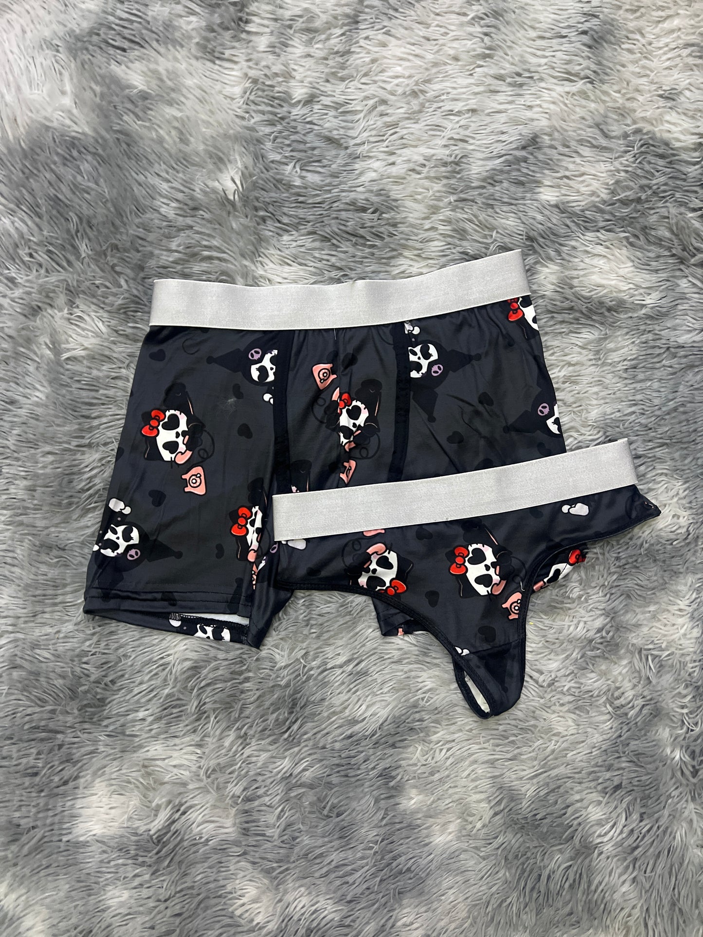 Kitty And Kuromi heart eyes dressed in screem gray background Halloween matching underwear LOL