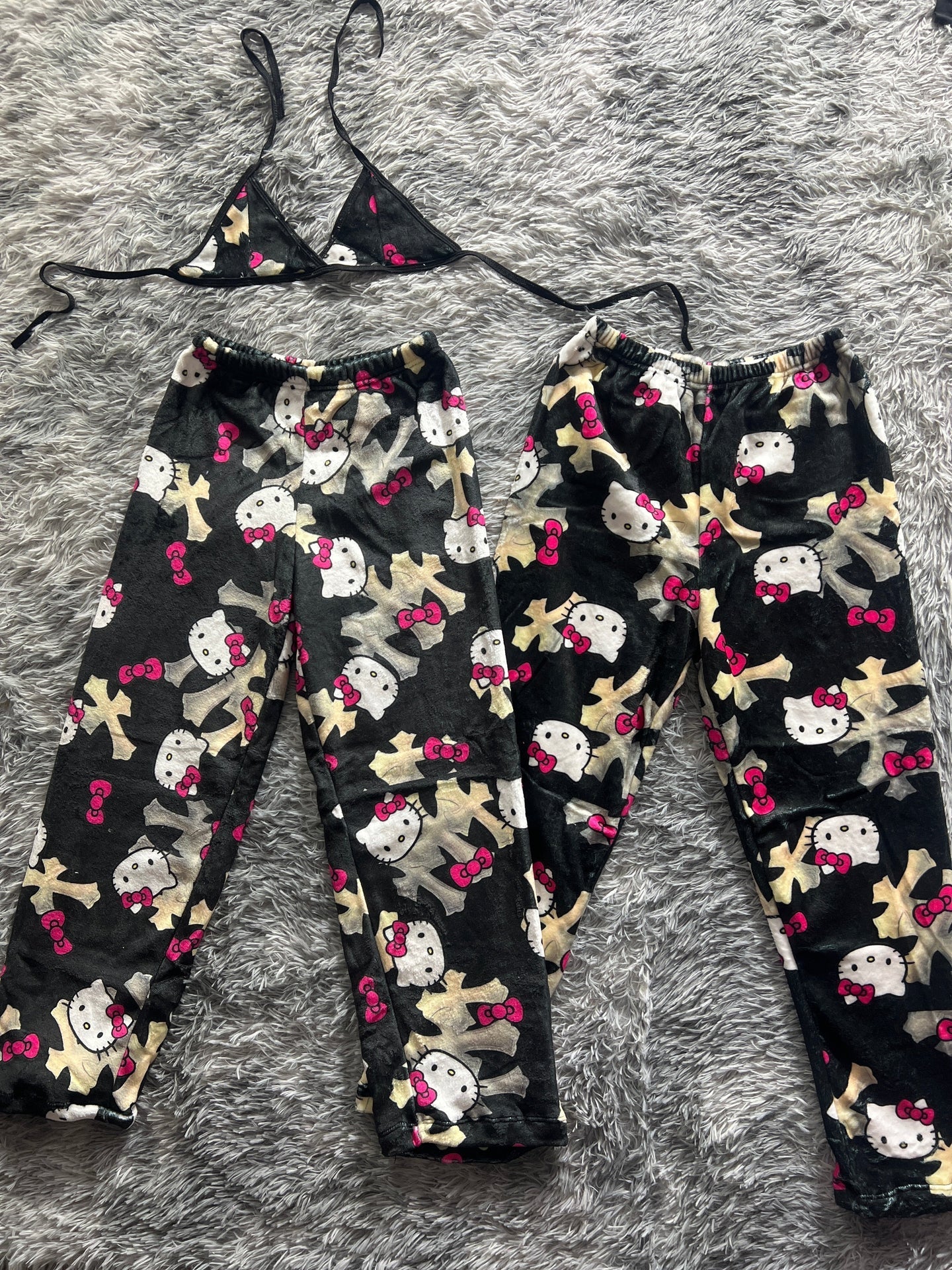 Hello Kitty Cross Matching Plushie PJs - Fundies