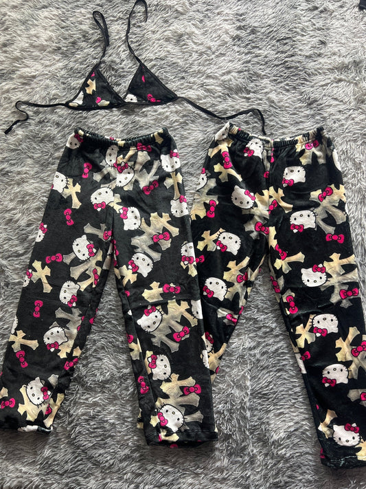 Hello Kitty Cross Matching Plushie PJs - Fundies