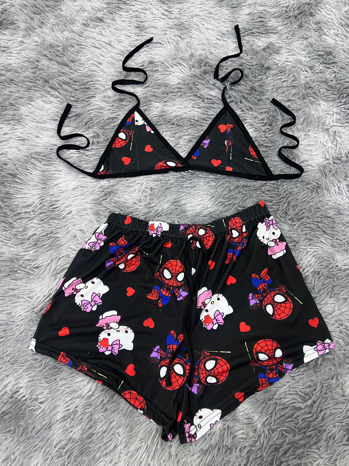 SpiderKitty Flowers Background Black Brush Matching Top & Short