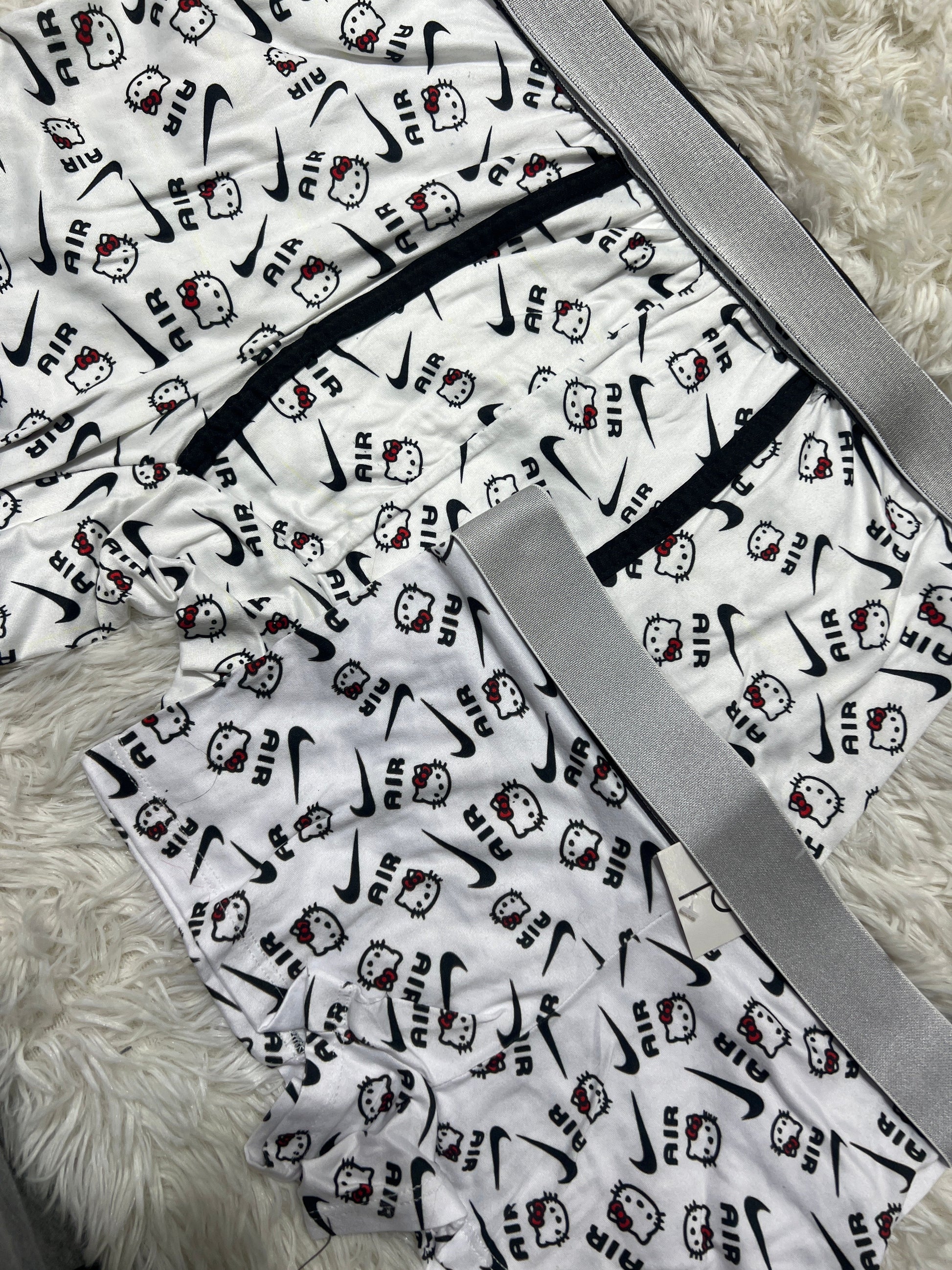 Kitty Nike Duo XL With Boxer - Fundies