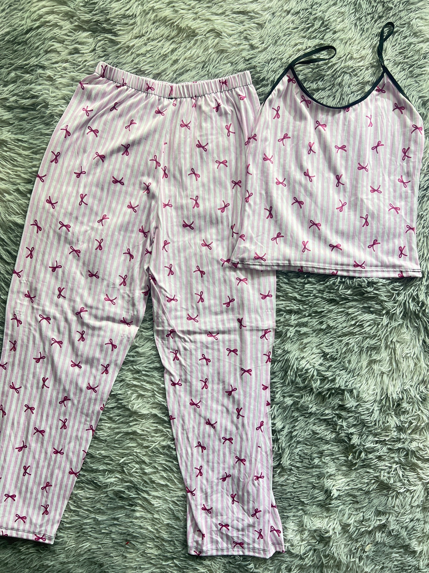 Bows Pink Women's Pajama Set - Fundies
