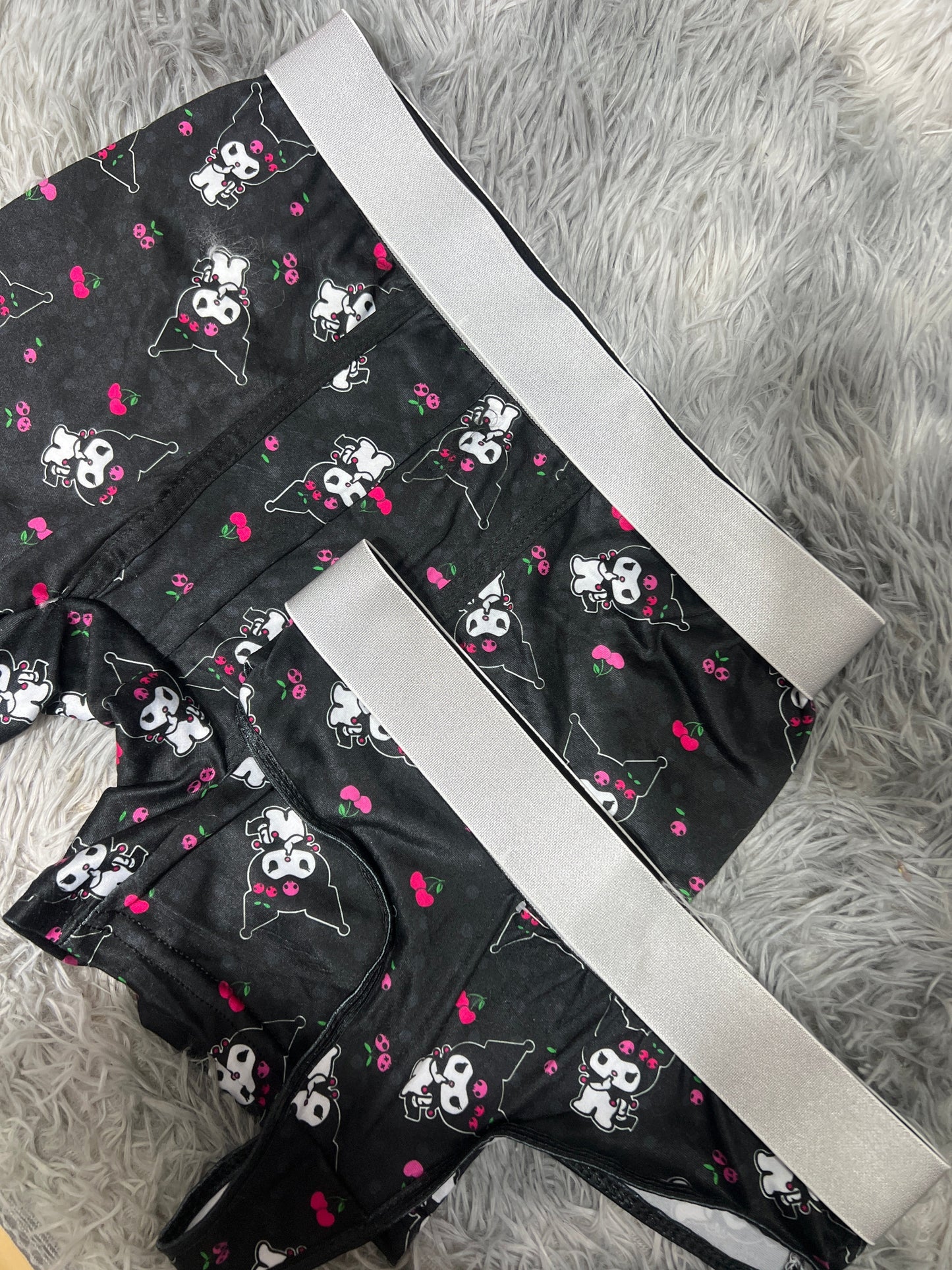 Kuromi Cherries Background Black Duo - Fundies