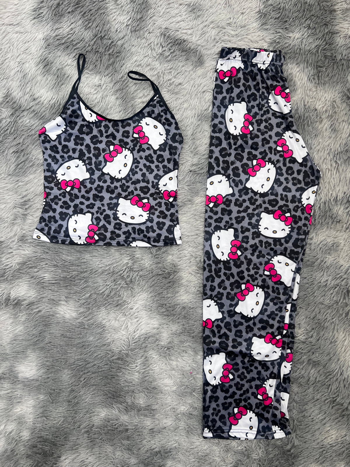 Hello Kitty Animal Print Gray Women's Pajama Set