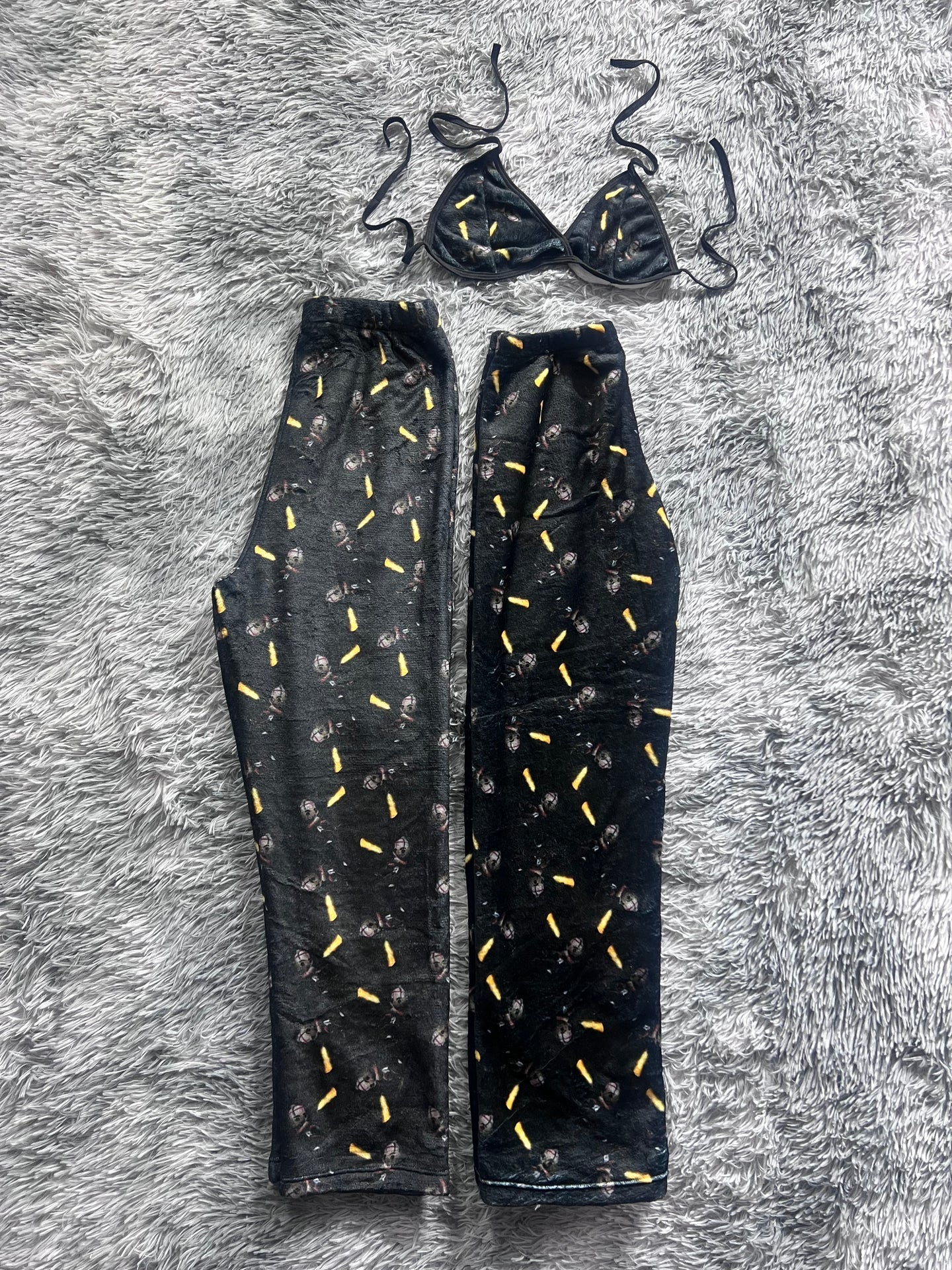 Chuyin Background Black Matching Plushie PJs - Fundies