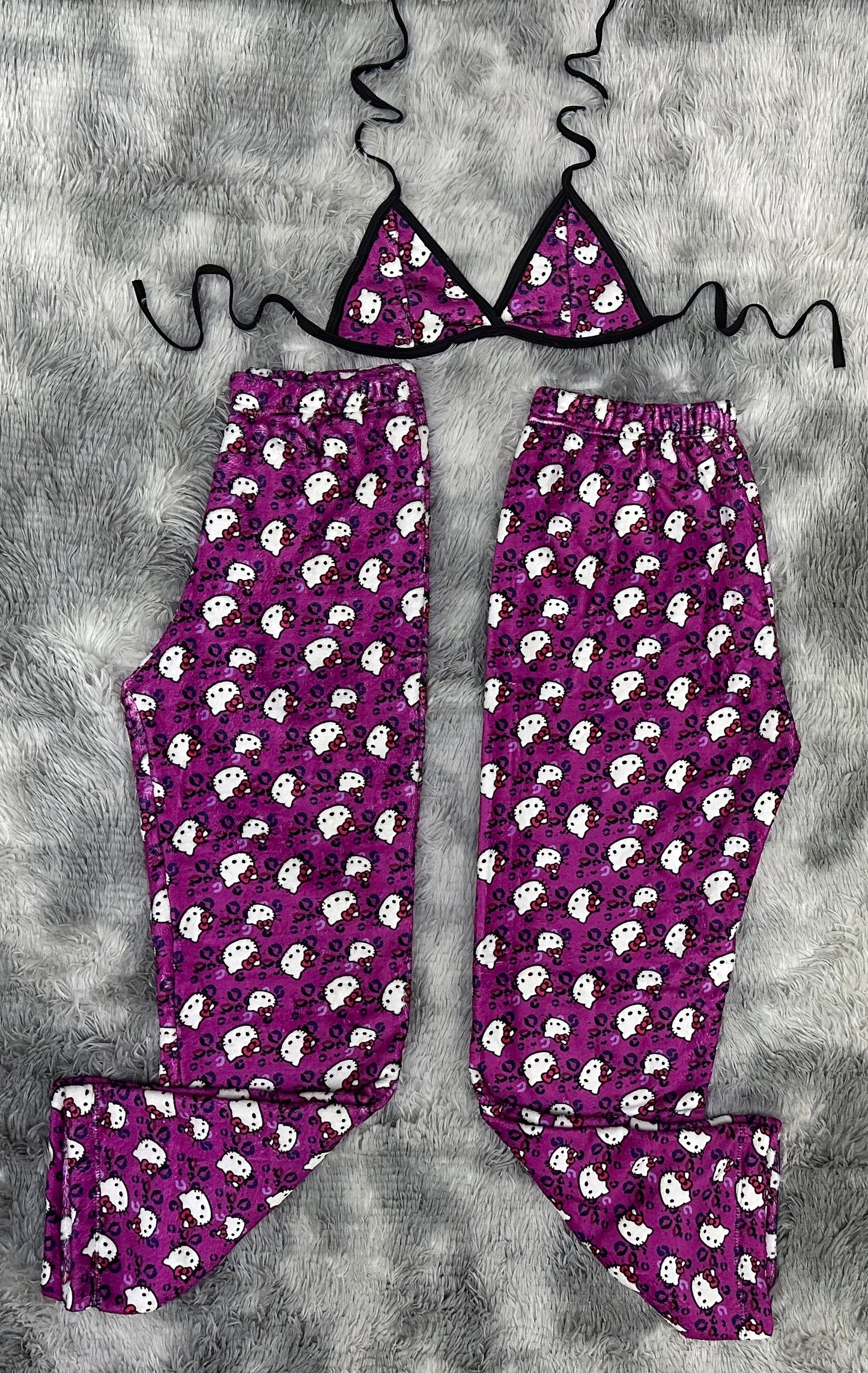 Hello kitty animal print violet plush pajama duo