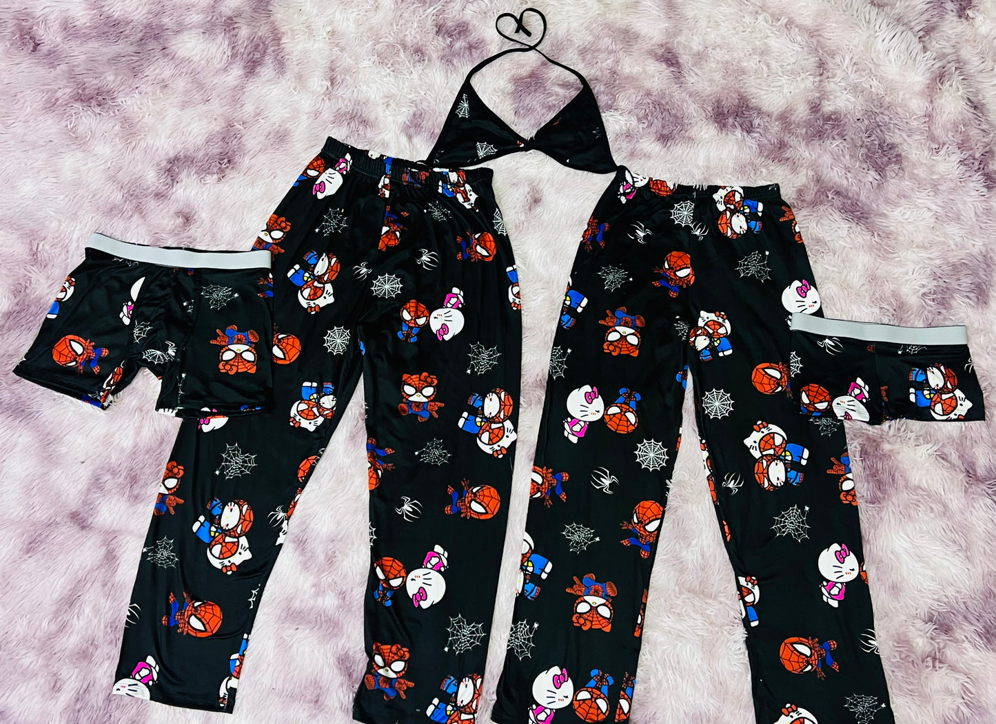 Spider y Kitty Love Black Background 5 pcs pajama duo