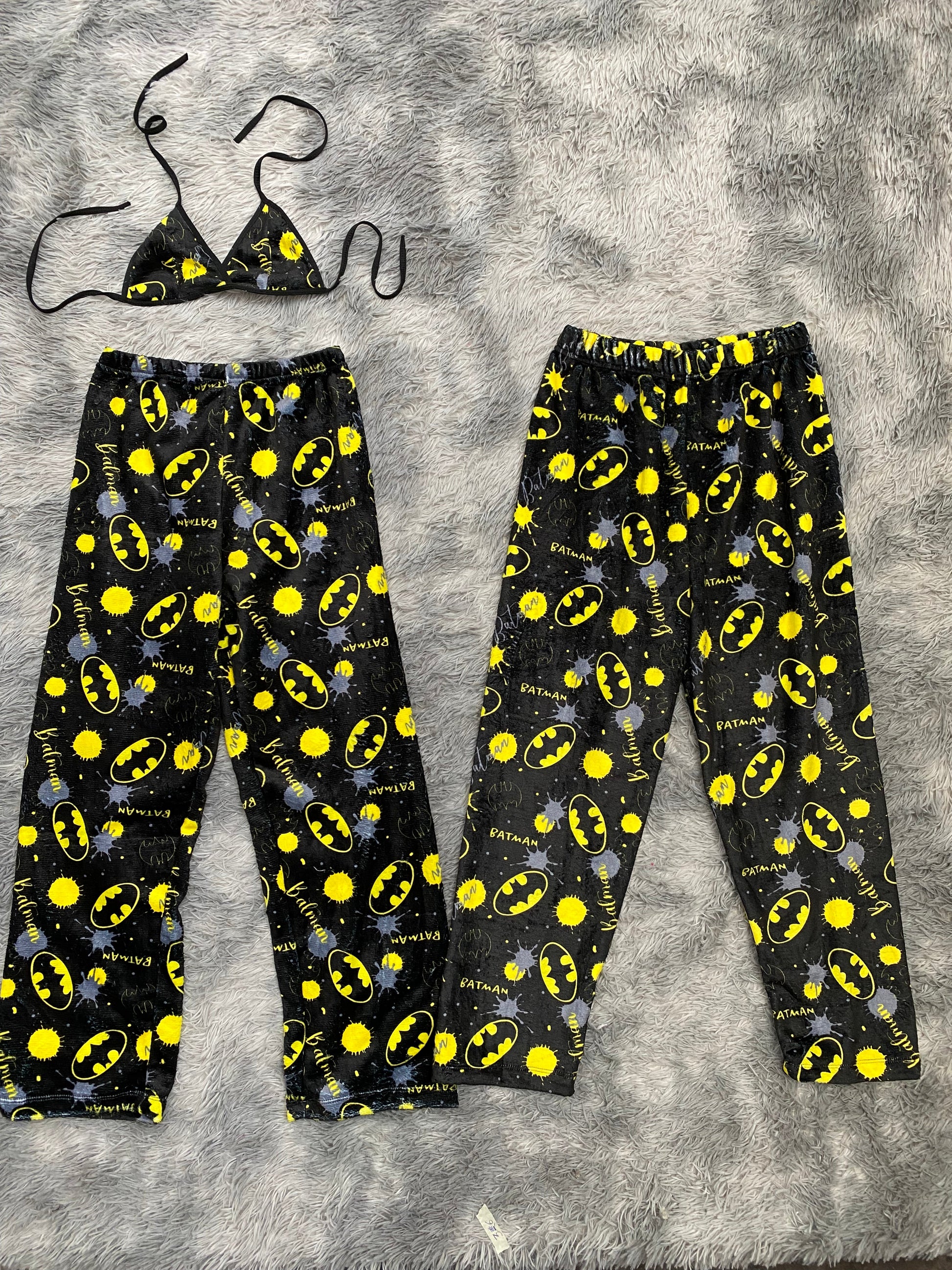 Batman Spots Gray And Amarillas Matching Plushie PJs - Fundies