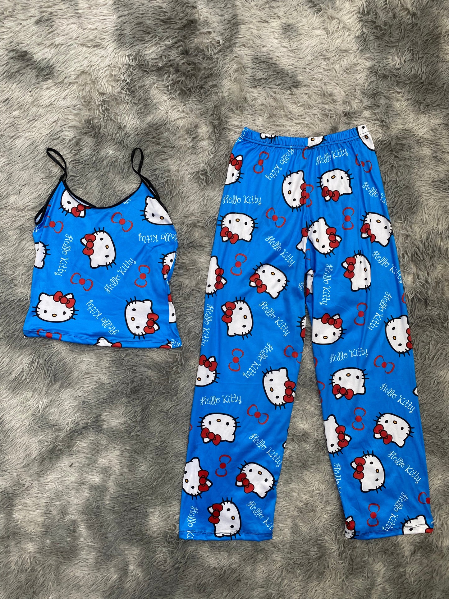 Hello Kitty Women's Pajama Set – Top & Pants